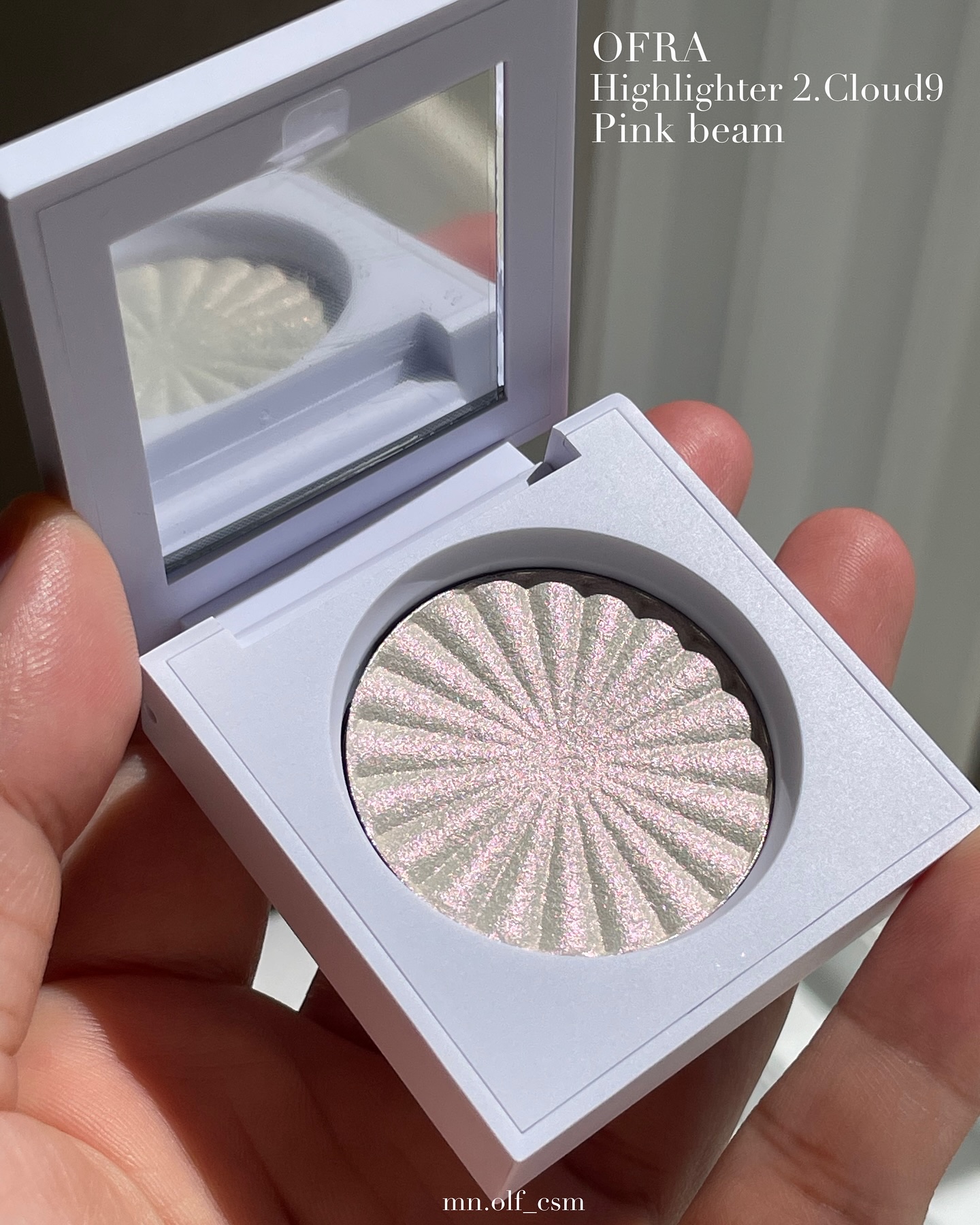 OFRA mini Highlighter/Ofra Cosmetics/パウダーハイライトを使ったクチコミ（3枚目）