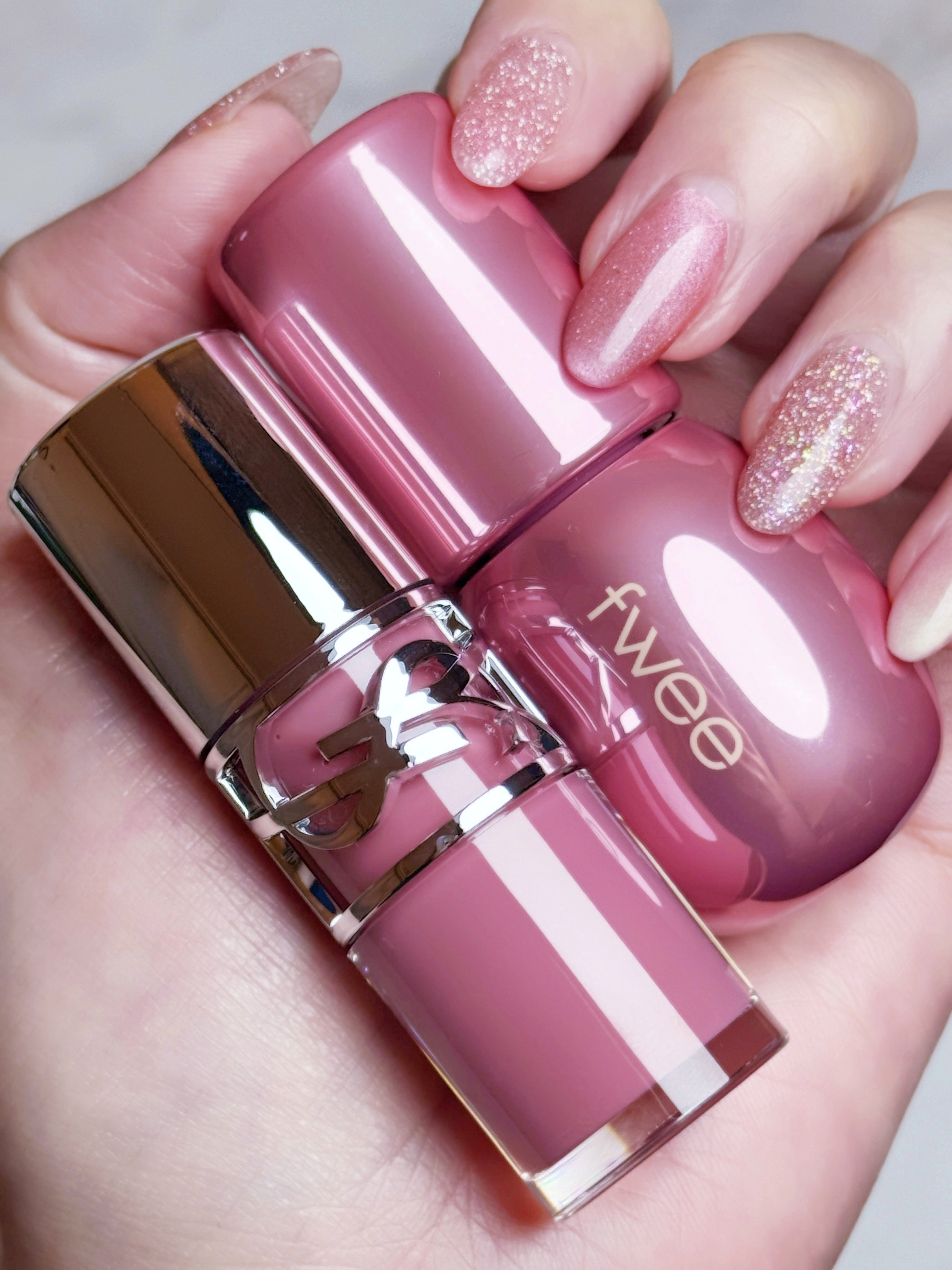 フィー 3Dボリューミンググロス/fwee/リップグロスを使ったクチコミ（2枚目）