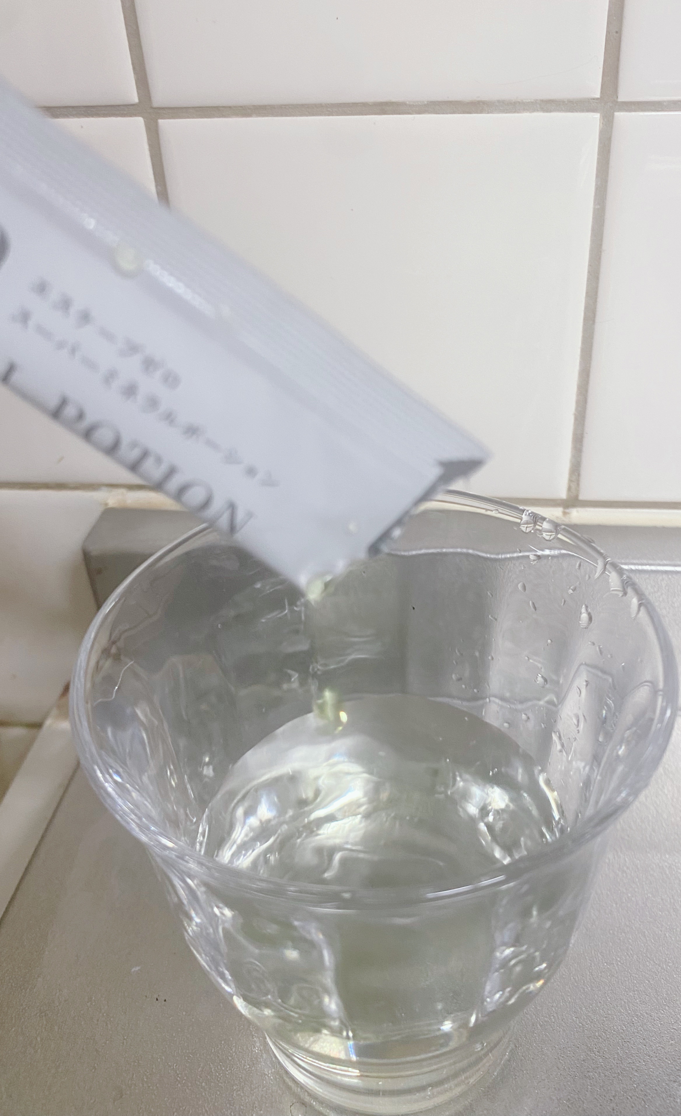 スーパーミネラルポーション/ESCAPE0/健康サプリメントを使ったクチコミ（2枚目）