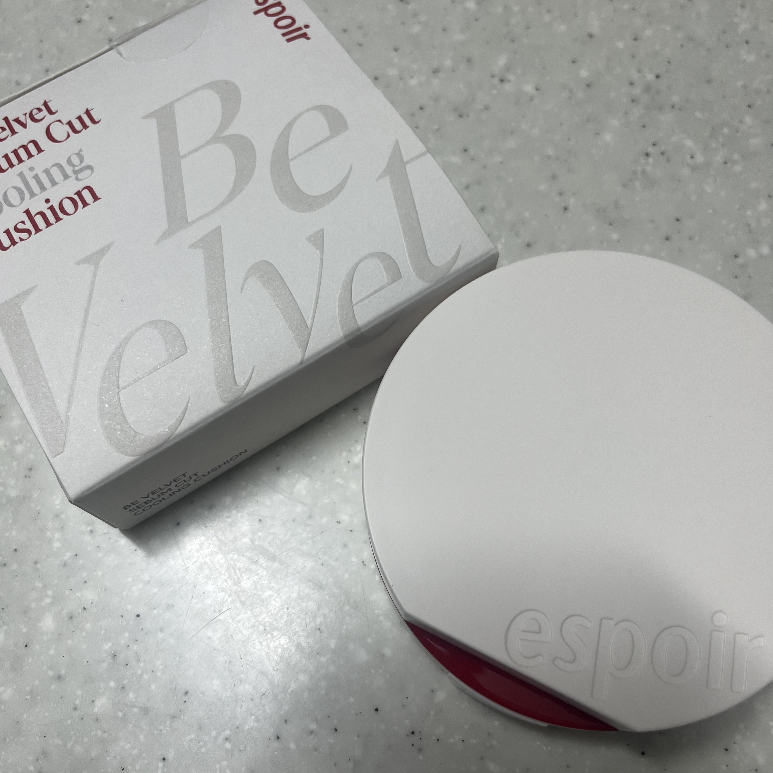 ビーベルベット セバムカットクッション/espoir/プレストパウダーを使ったクチコミ（1枚目）