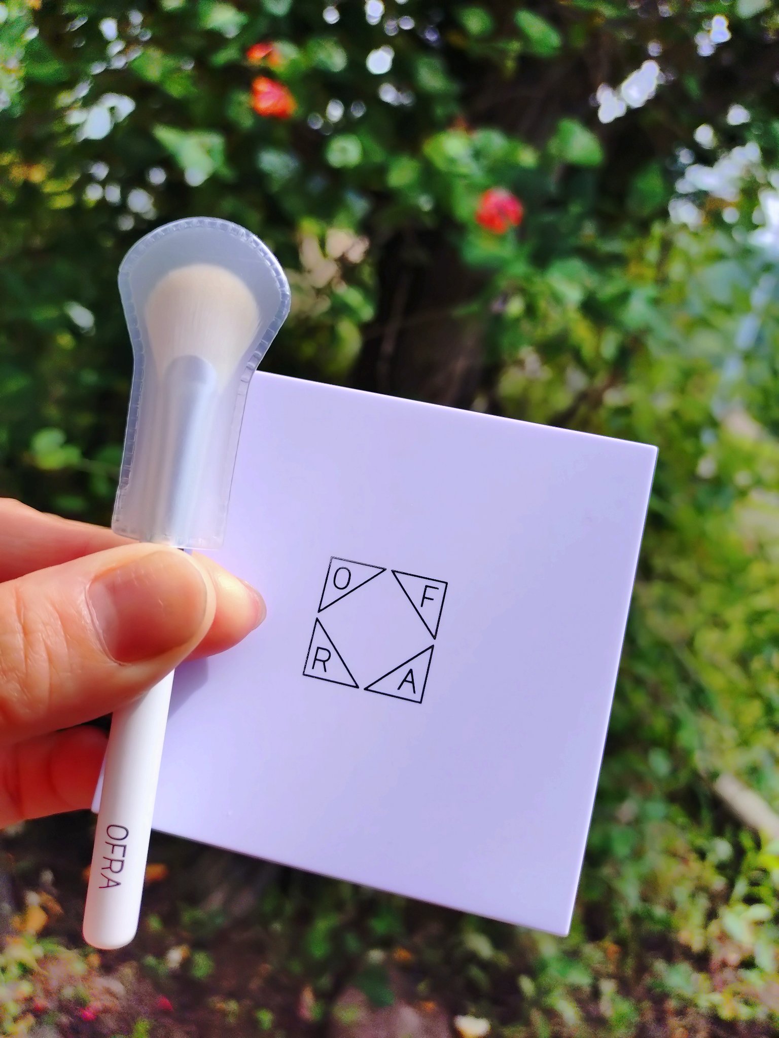 Ofra Cosmetics OFRA HIGHLIGHTER ALL OF THE LIGHTSのクチコミ「Ofra CosmeticsのOFRA HIGHLIGHTER ALL OF THE LIGH.....」（2枚目）