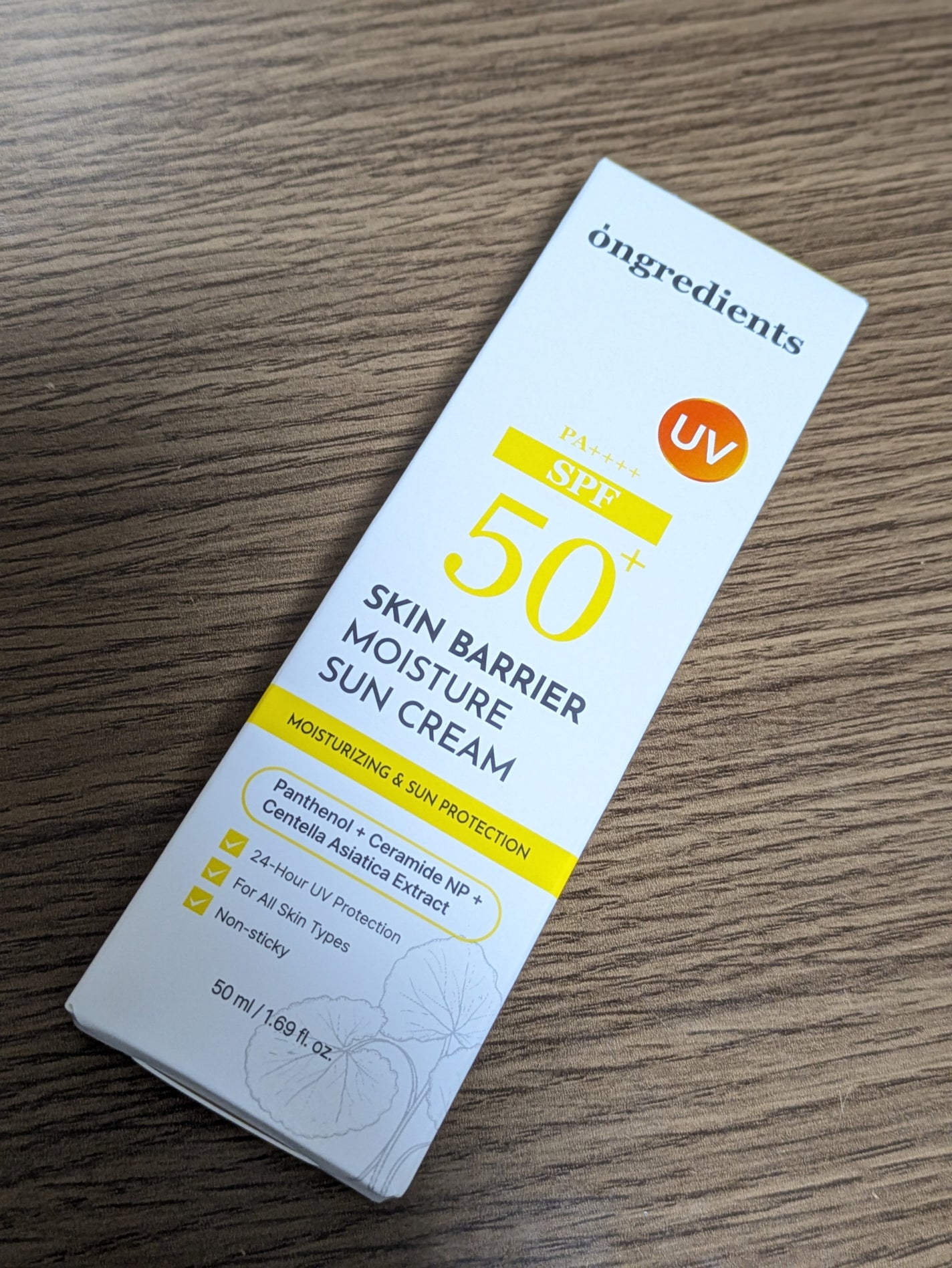 スキンバリアモイスチャーサンクリーム/Ongredients/日焼け止めクリームを使ったクチコミ(2枚目)