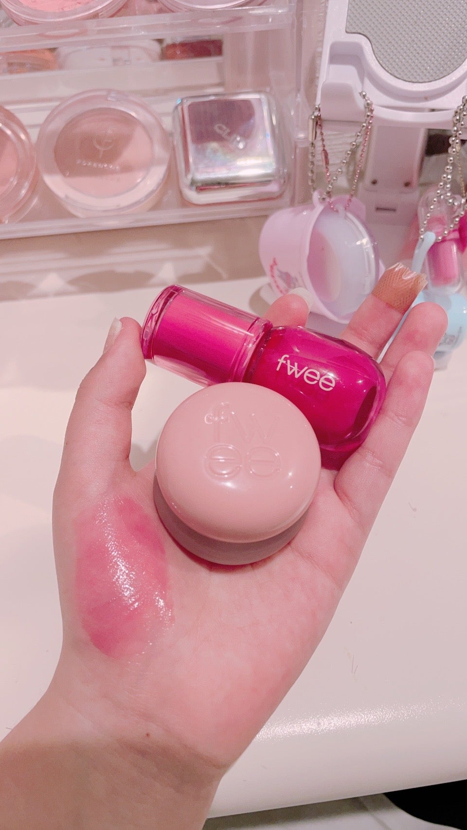 リップアンドチーク ブラーリープリンポット/fwee/口紅を使ったクチコミ(8枚目)