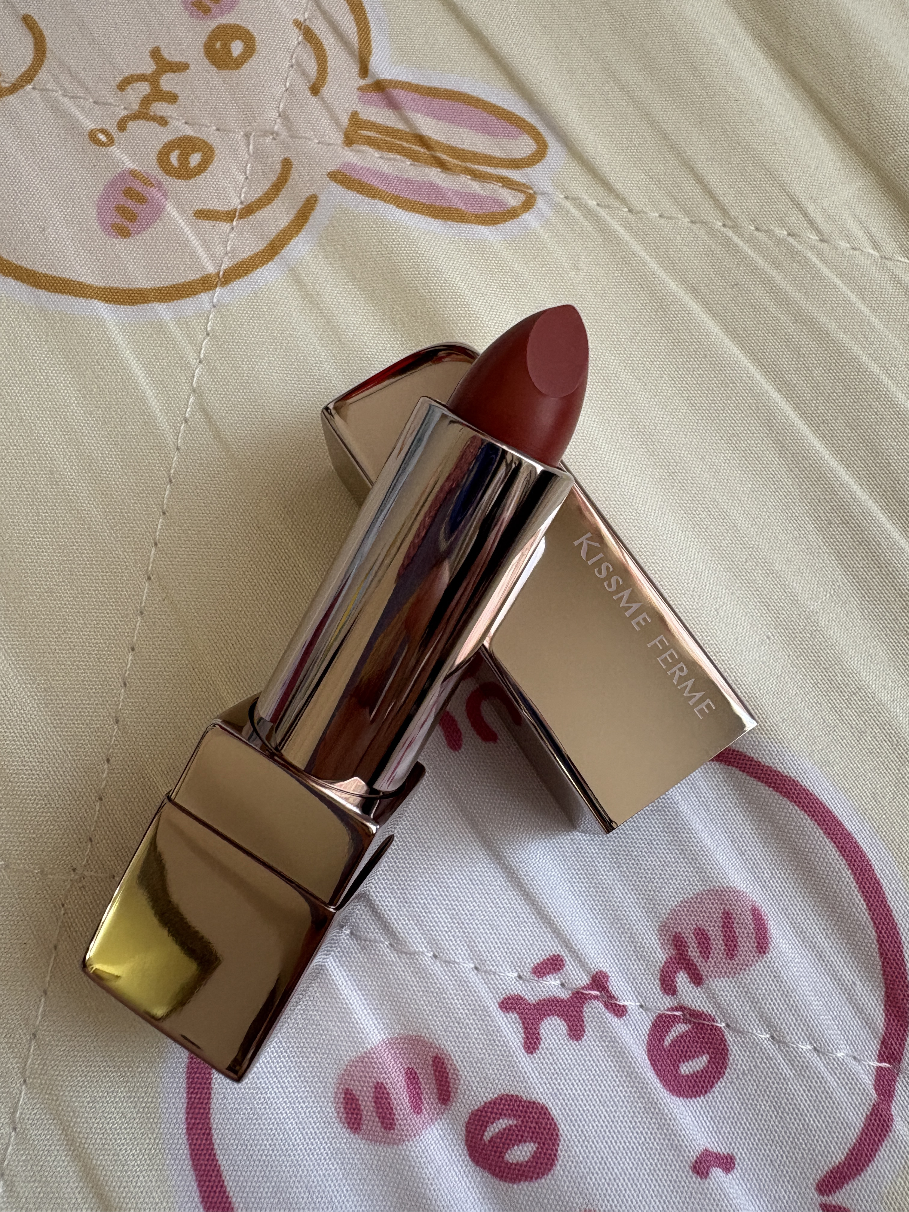 キスミー　フェルム　ルージュアクト 02 ペタルコーラル/キスミー フェルム/口紅を使ったクチコミ（2枚目）