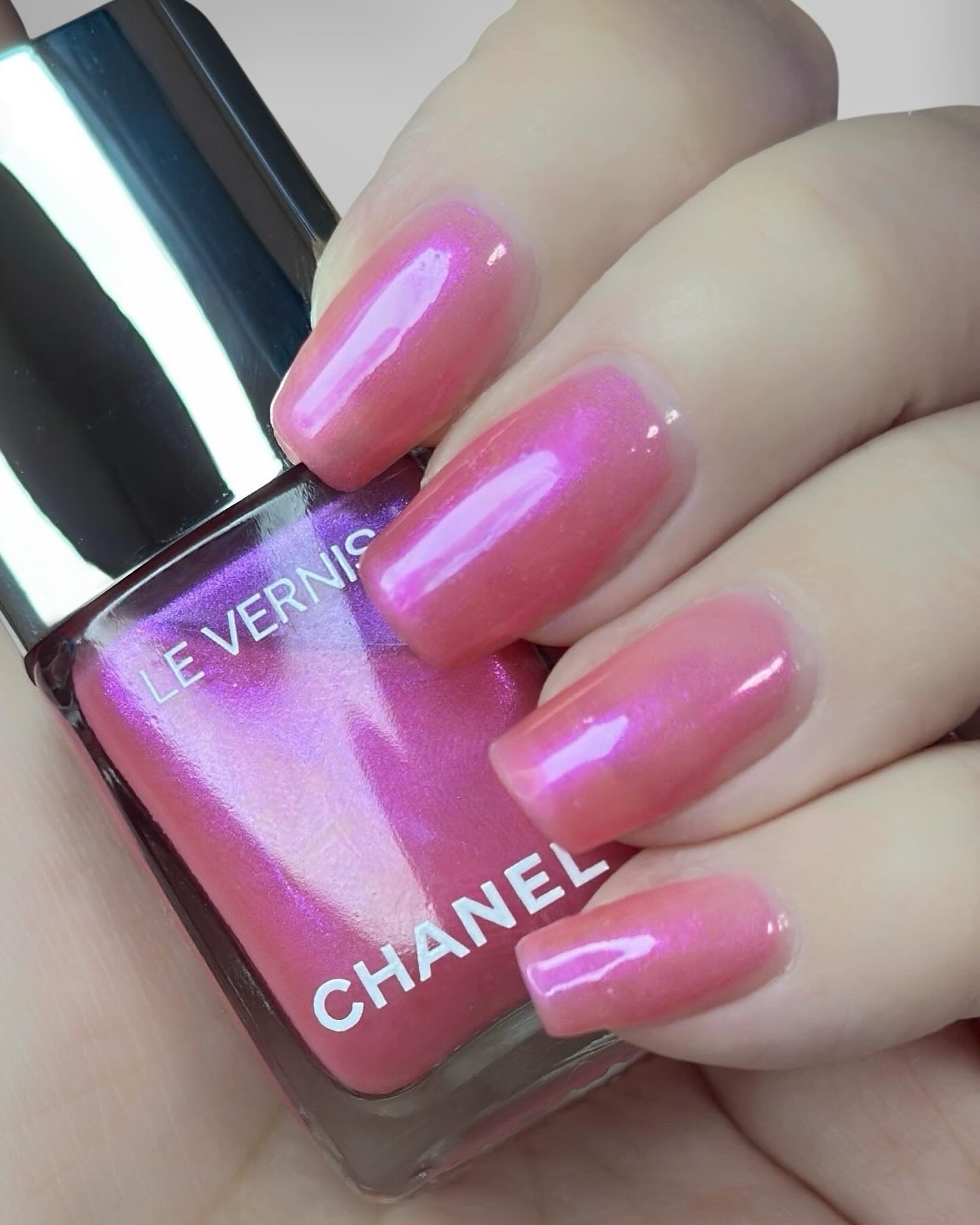 ヴェルニ 409 ミッドナイト ダンサー/CHANEL/マニキュアを使ったクチコミ（1枚目）