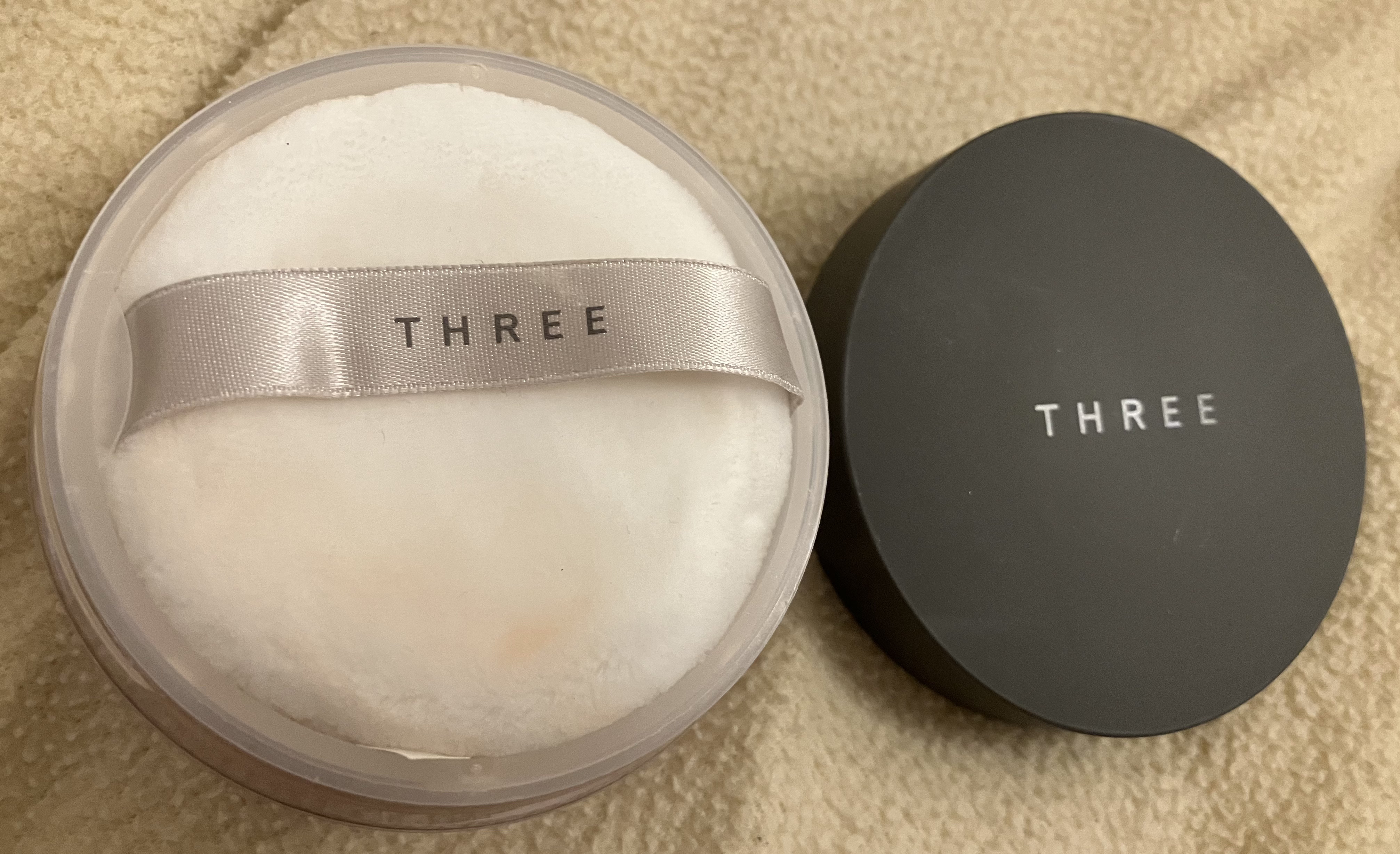 アルティメイトダイアフェネス ルースパウダー グロー 01