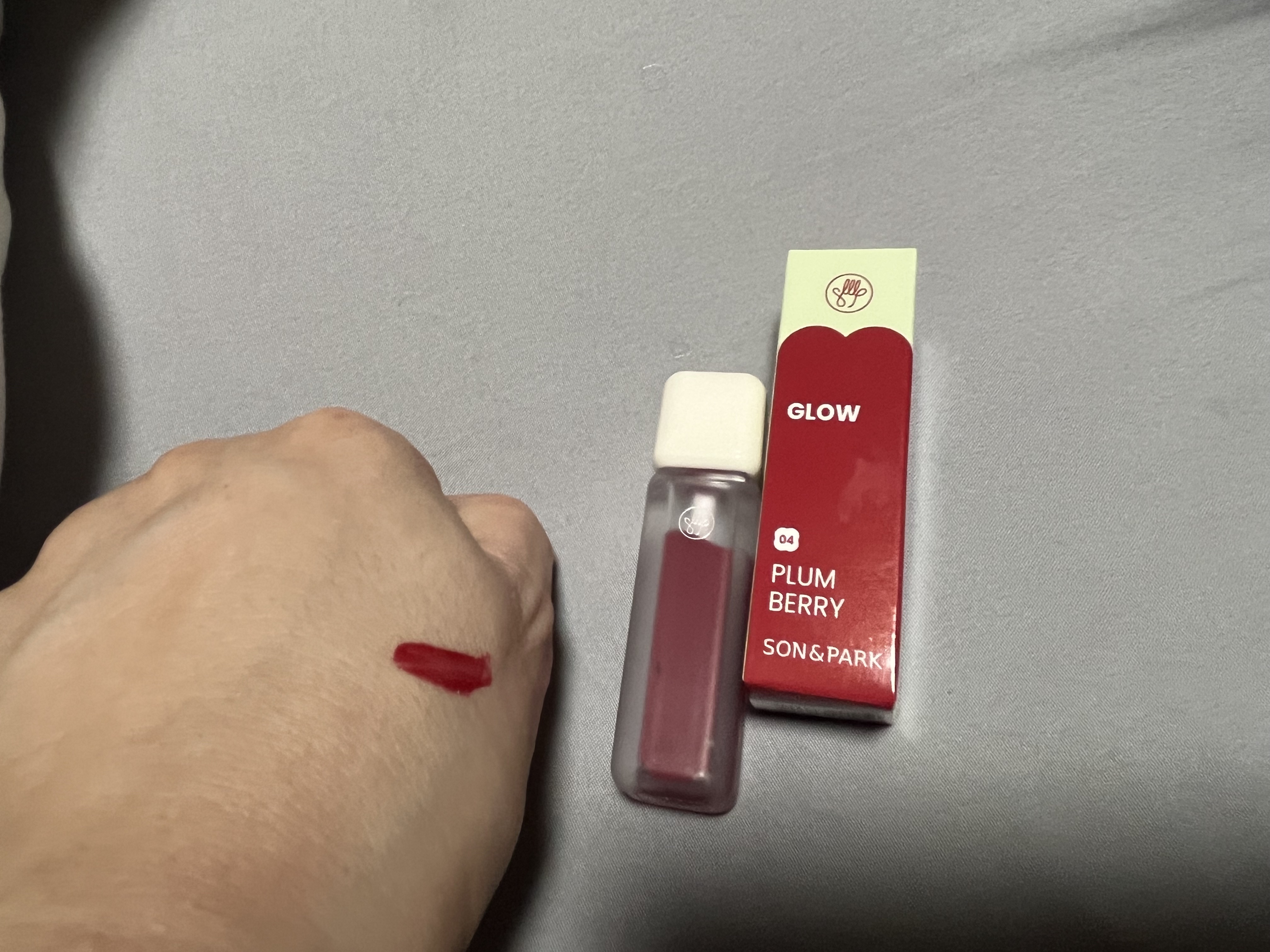 Arti Water Glow Tint #04 Plum Berry/SON&PARK/口紅を使ったクチコミ（1枚目）