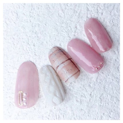 𝘼𝙮𝙪 ❦ 𝑆𝑒𝑙𝑓 𝑁𝑎𝑖𝑙 on LIPS 「❥こんばんは😌冬らしくニット×チェックで合わせてオ..」(4枚目)