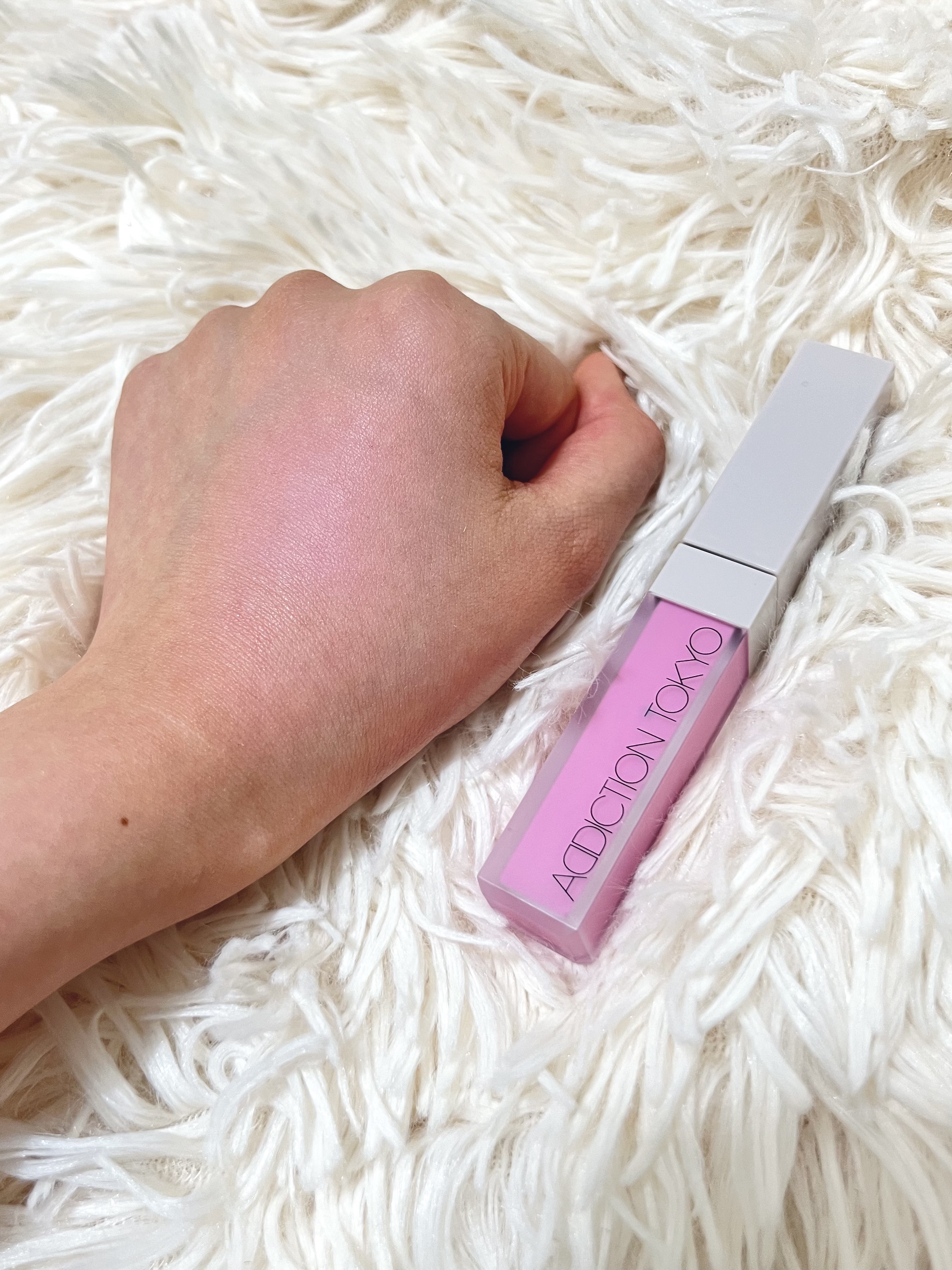 アディクション ザ リキッドブラッシュ フォギー 004 At Balcony/ADDICTION/リキッドチークを使ったクチコミ（2枚目）