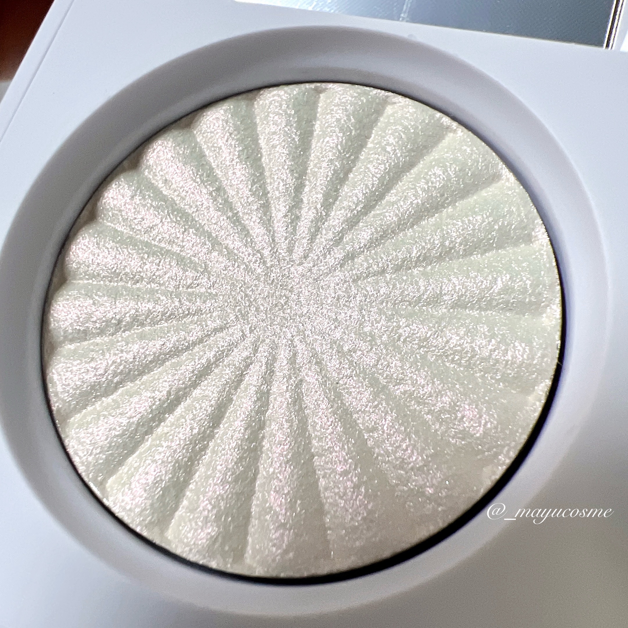 OFRA mini Highlighter/Ofra Cosmetics/パウダーハイライトを使ったクチコミ（2枚目）