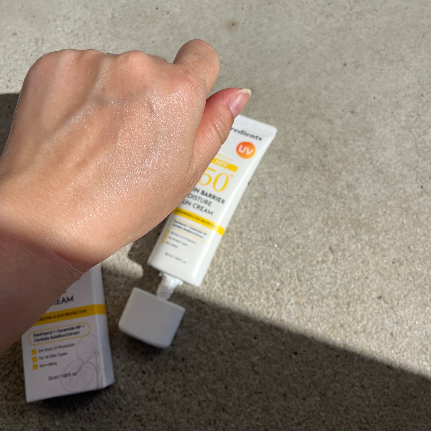 スキンバリアモイスチャーサンクリーム/Ongredients/日焼け止めクリームを使ったクチコミ(4枚目)