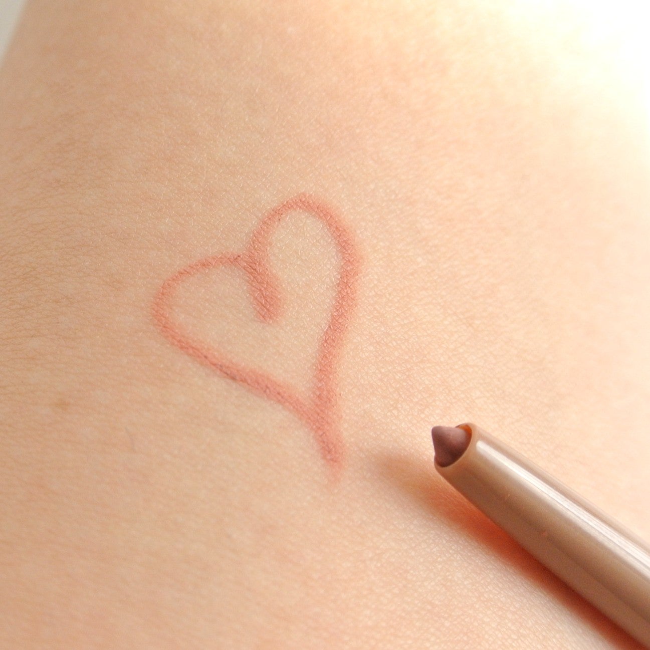 ナチュラルカラーアイライナー/crayontouch-me/ジェルアイライナーを使ったクチコミ(5枚目)