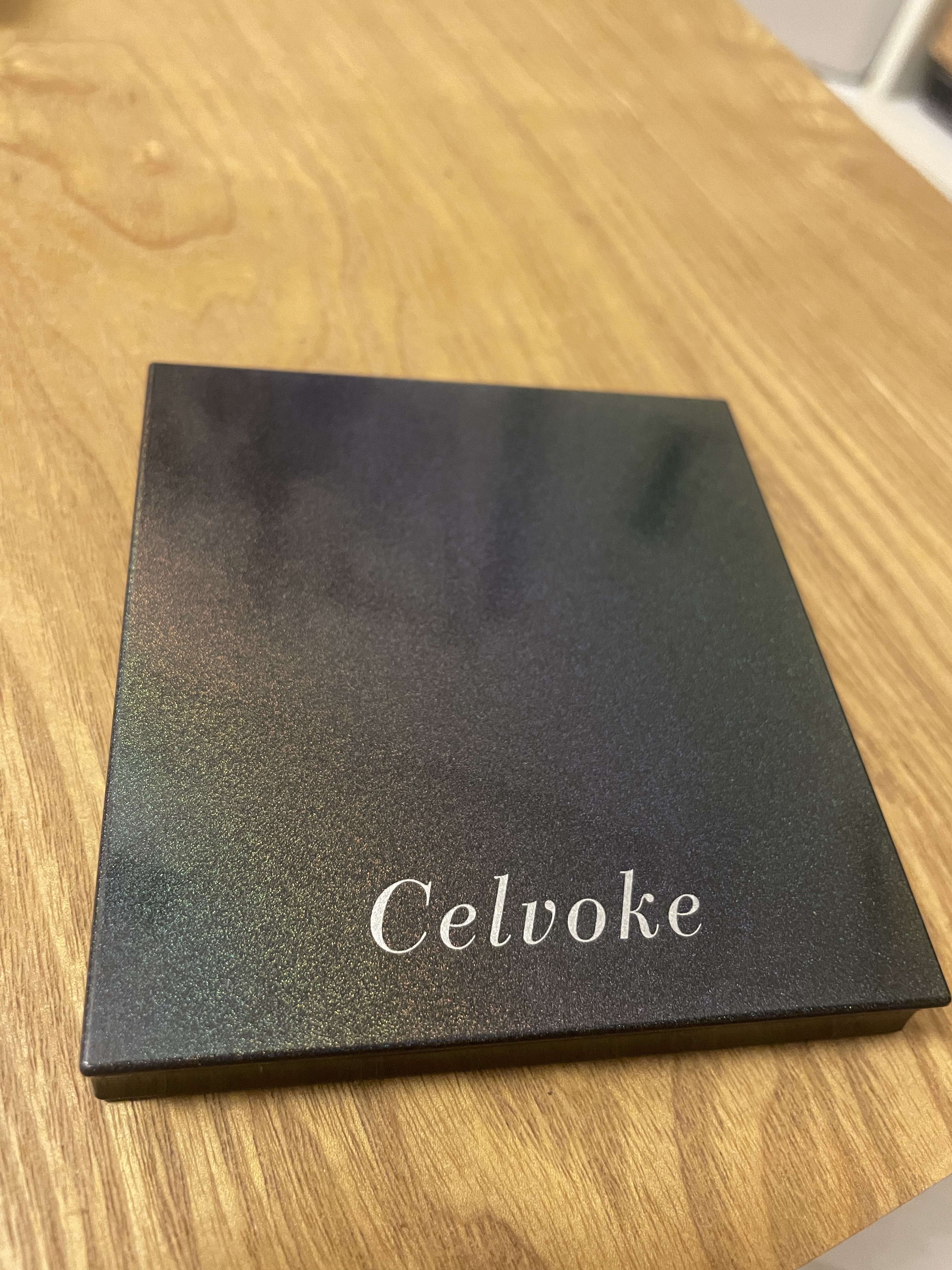 セルヴォーク エクスプレッシヴ アイズ/Celvoke/アイシャドウパレットを使ったクチコミ（2枚目）