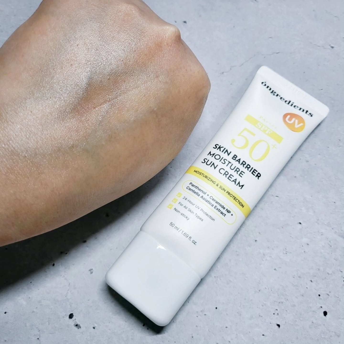 スキンバリアモイスチャーサンクリーム/Ongredients/日焼け止めクリームを使ったクチコミ（3枚目）