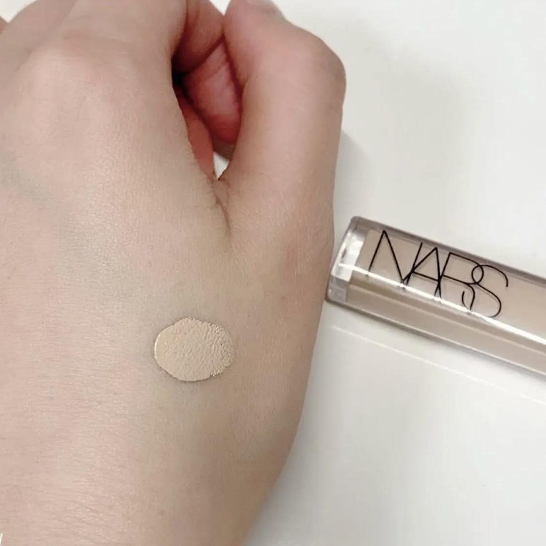 ラディアントクリーミーコンシーラー/NARS/リキッドコンシーラーを使ったクチコミ（3枚目）
