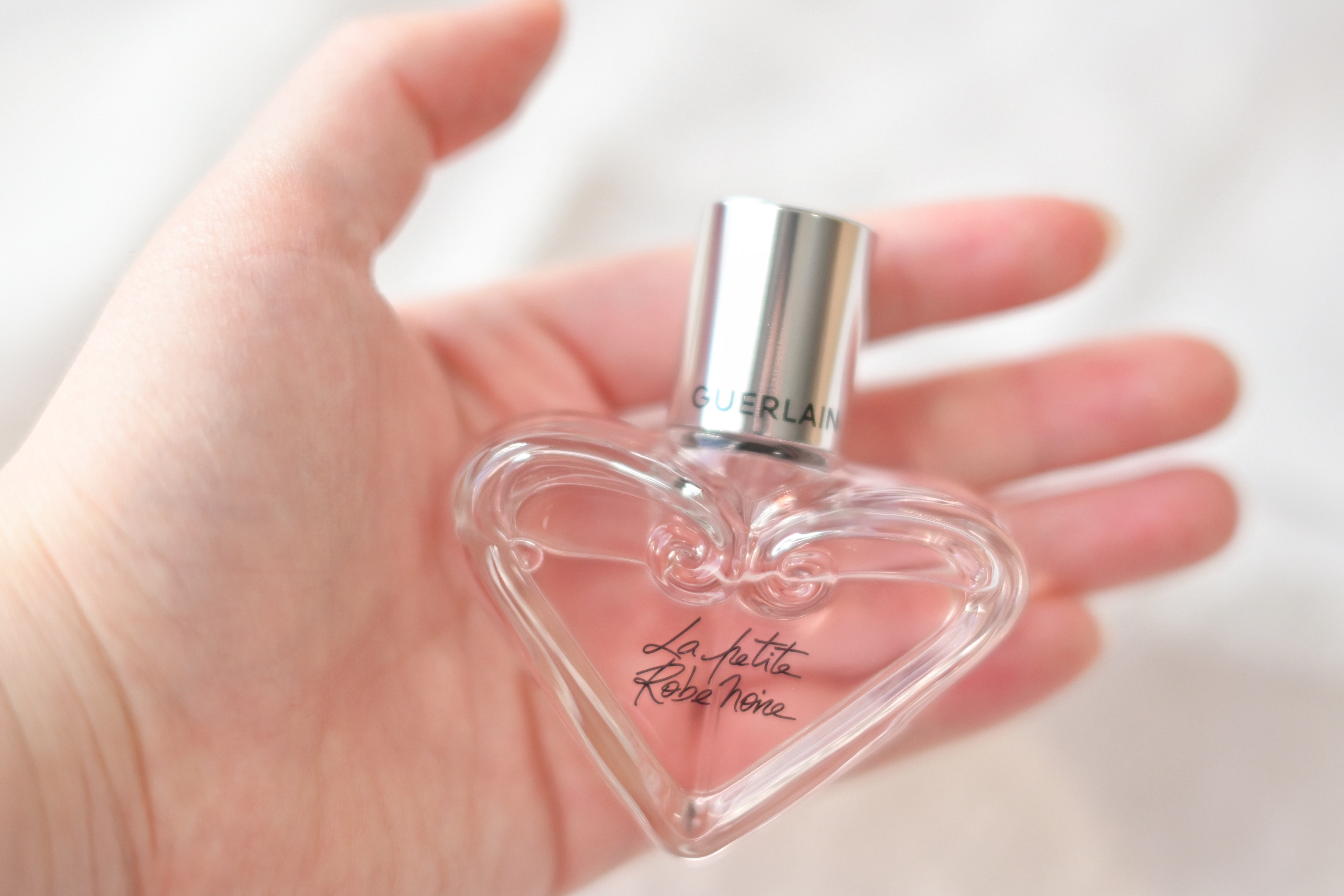 試してみた】ラ プティット ローブ ノワール フラコン クール