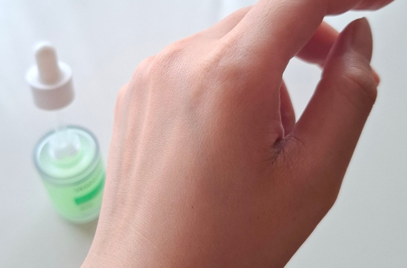 青麦ジンクセラム/Veganifect/美容液を使ったクチコミ(5枚目)