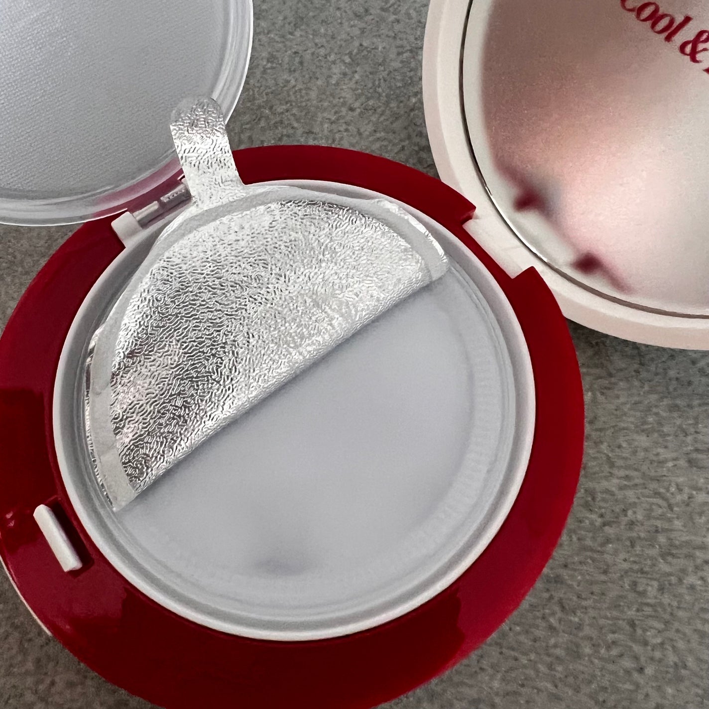 ビーベルベット セバムカットクッション/espoir/プレストパウダーを使ったクチコミ(2枚目)