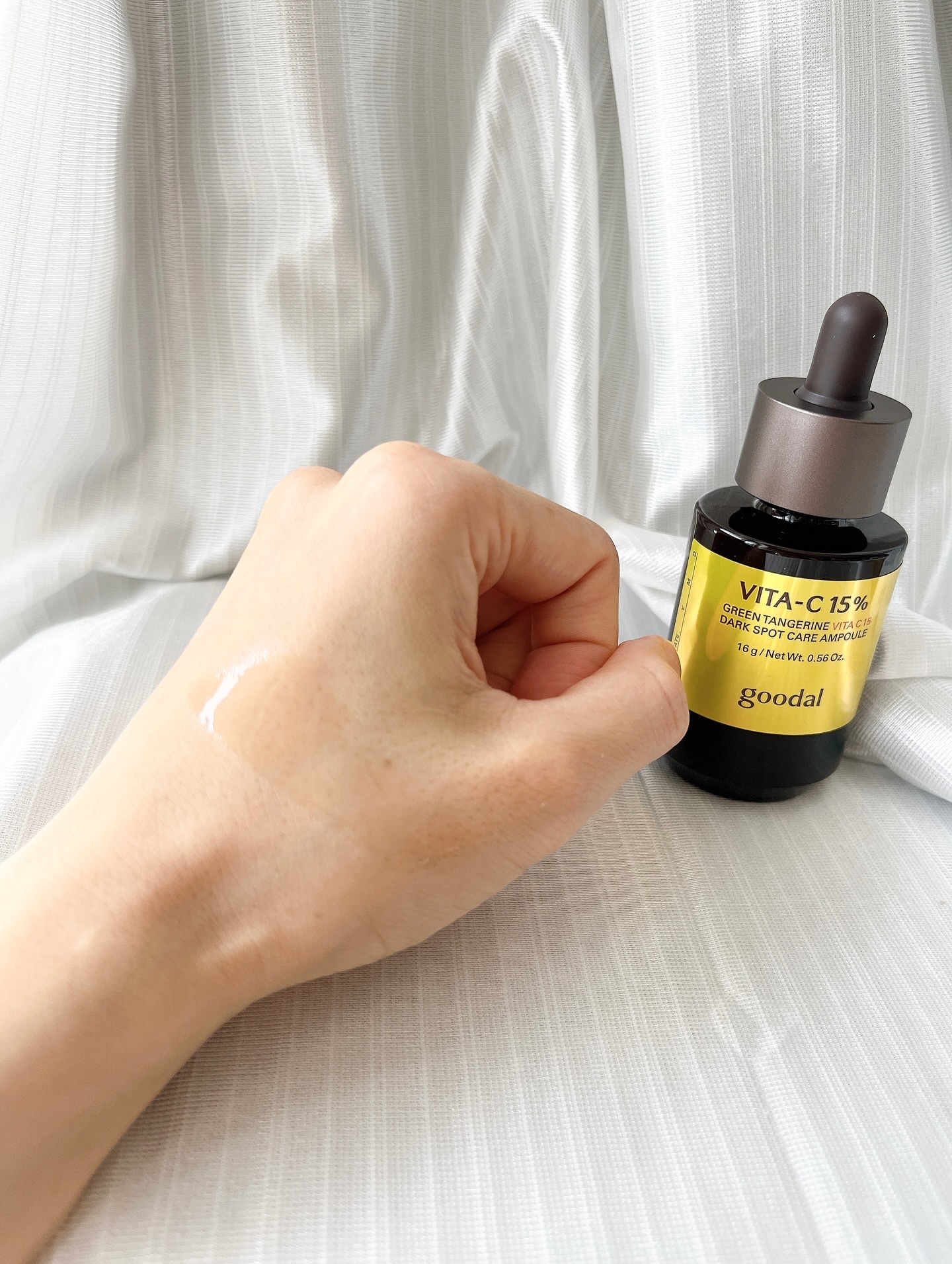 グリーンタンジェリンビタC15ダークスポットケアアンプル/goodal/美容液を使ったクチコミ（3枚目）