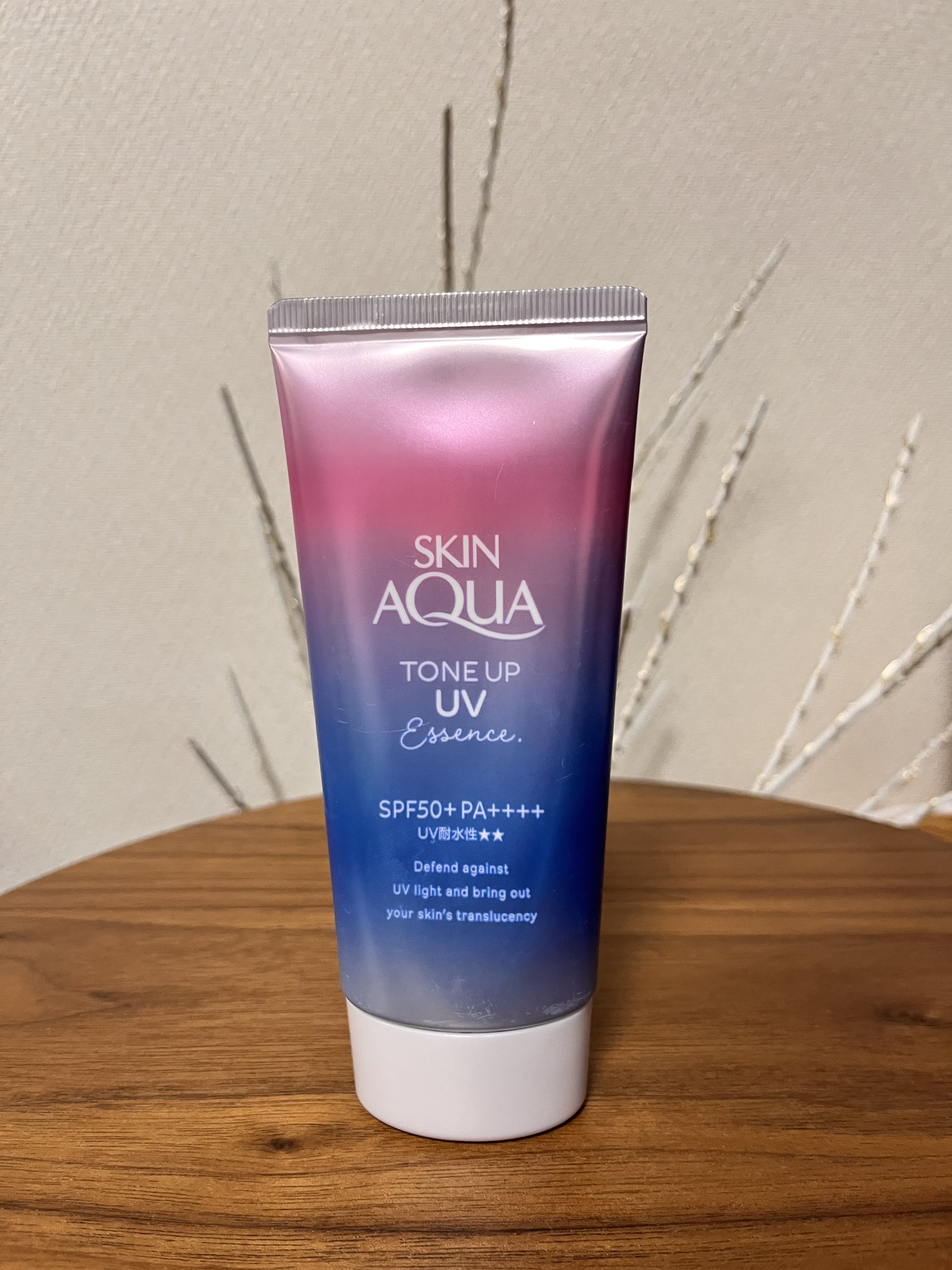 𓍯𓈒𓏸︎︎︎︎スキンアクア
スキンアクア トーンアップUVエッセンス
ラベンダー
✼••┈┈••✼••┈┈••✼••┈┈••✼••┈┈••✼


毎日使っている日焼け止め
今年はこれがお気に入り！
ラベンダーカラーでトーンアップしてく