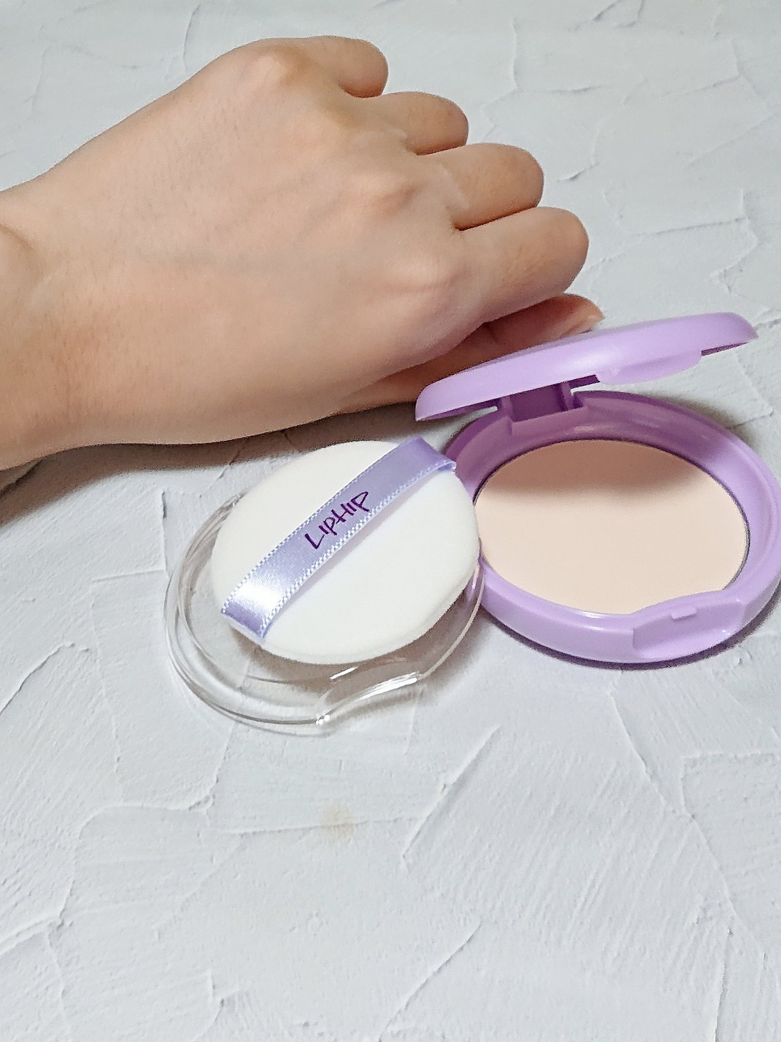 ブラーパウダーパクト/LIPHIP(リップヒップ)/プレストパウダーを使ったクチコミ（1枚目）