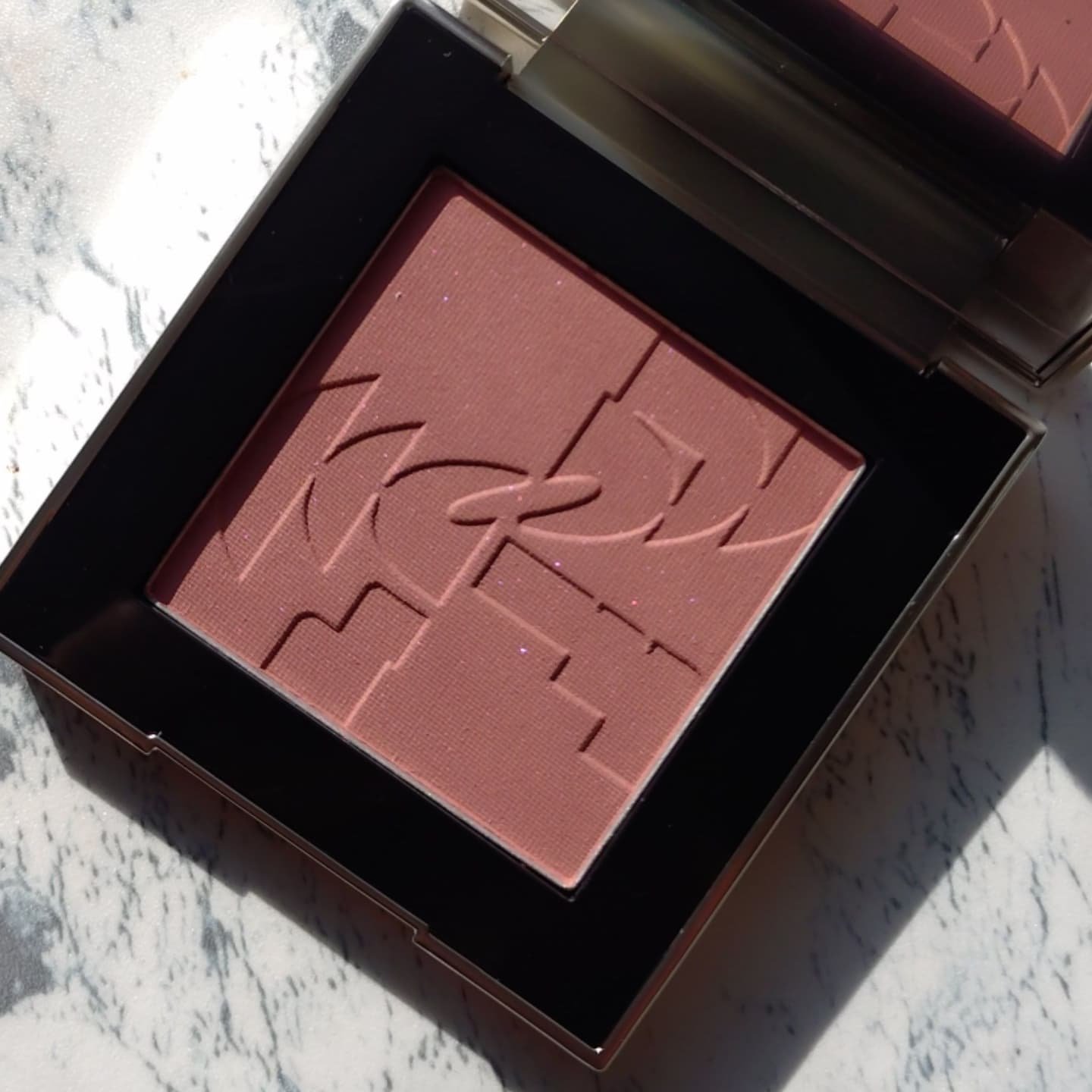 オールオーバーフェイスブラッシュ/TWO SLASH FOUR/パウダーチークを使ったクチコミ（2枚目）