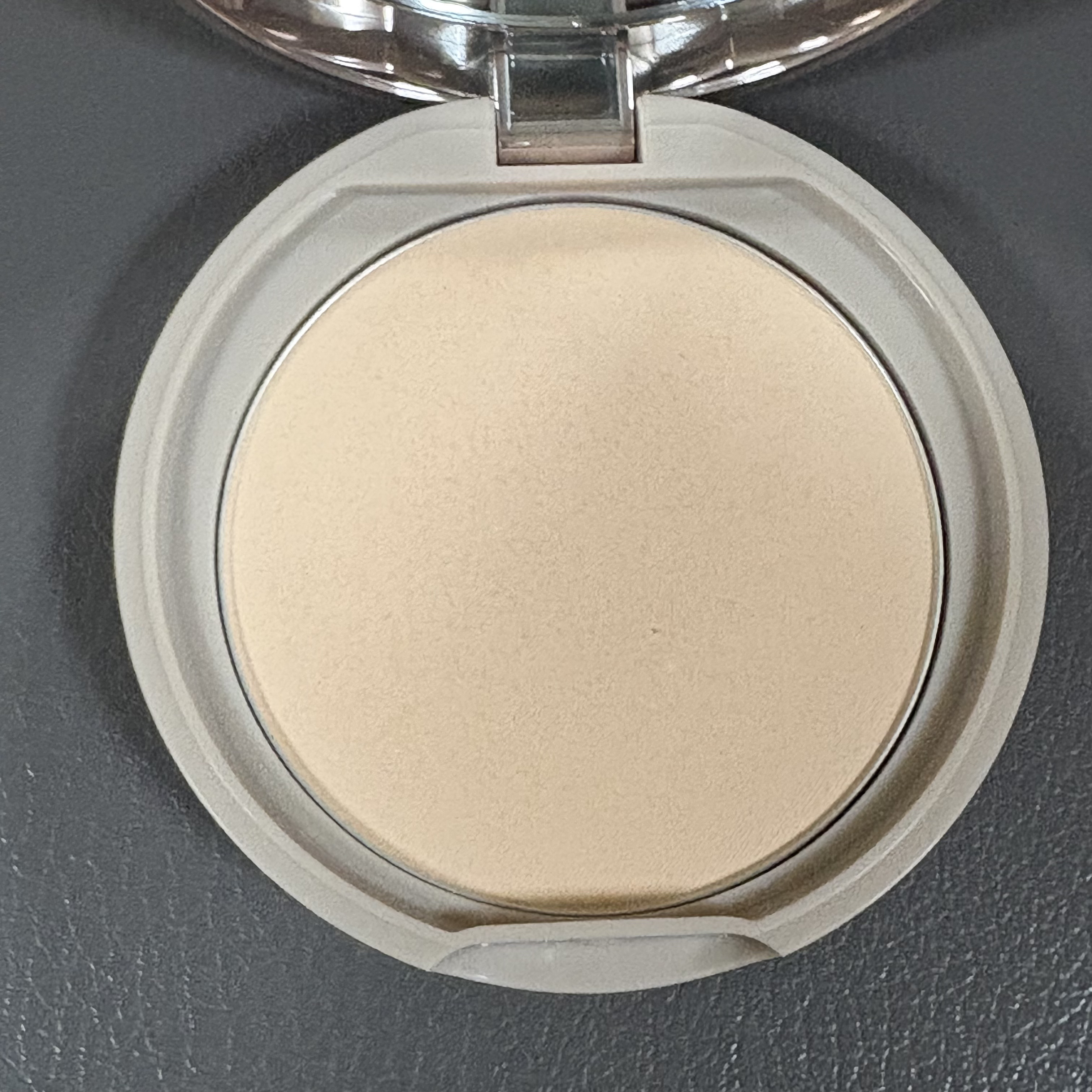 マシュマロフィニッシュパウダー MO マットオークル（新パッケージ）/キャンメイク/プレストパウダーを使ったクチコミ（2枚目）