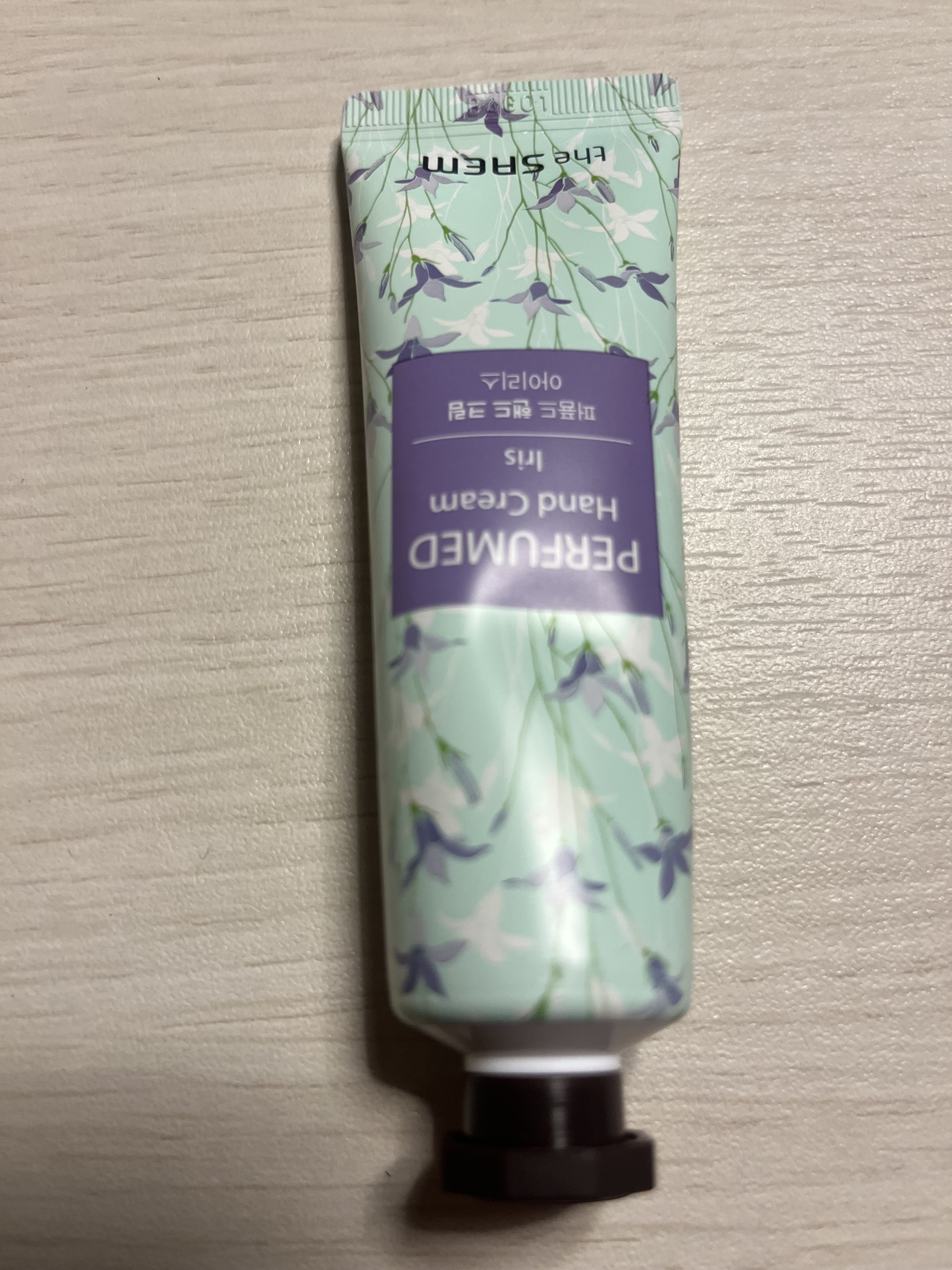 パフュームド ハンドクリーム アイリス/the SAEM/ハンドクリームを使ったクチコミ（1枚目）