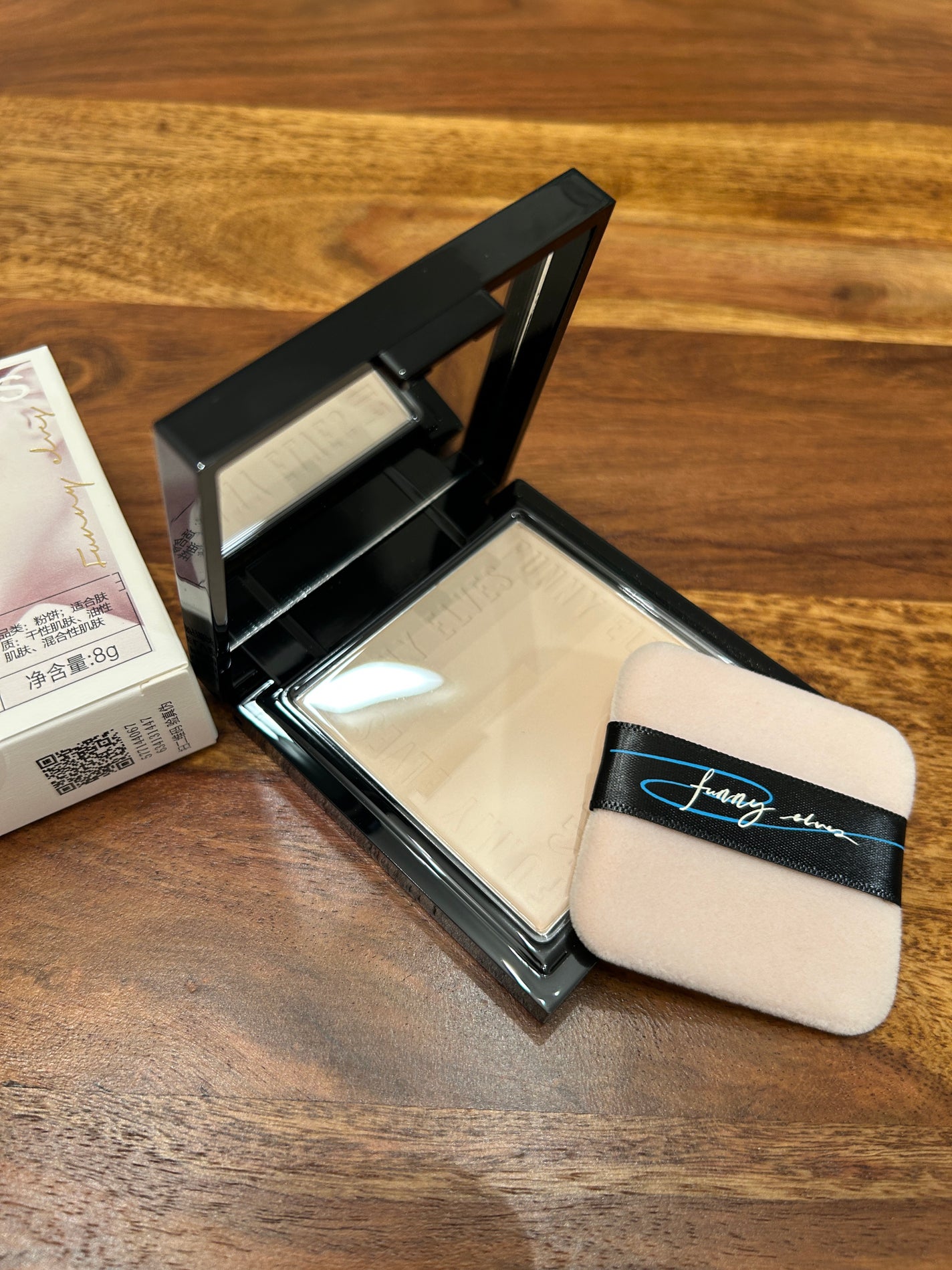 UVソフトマットプレストパウダー/FUNNY ELVES方里/プレストパウダーを使ったクチコミ(2枚目)