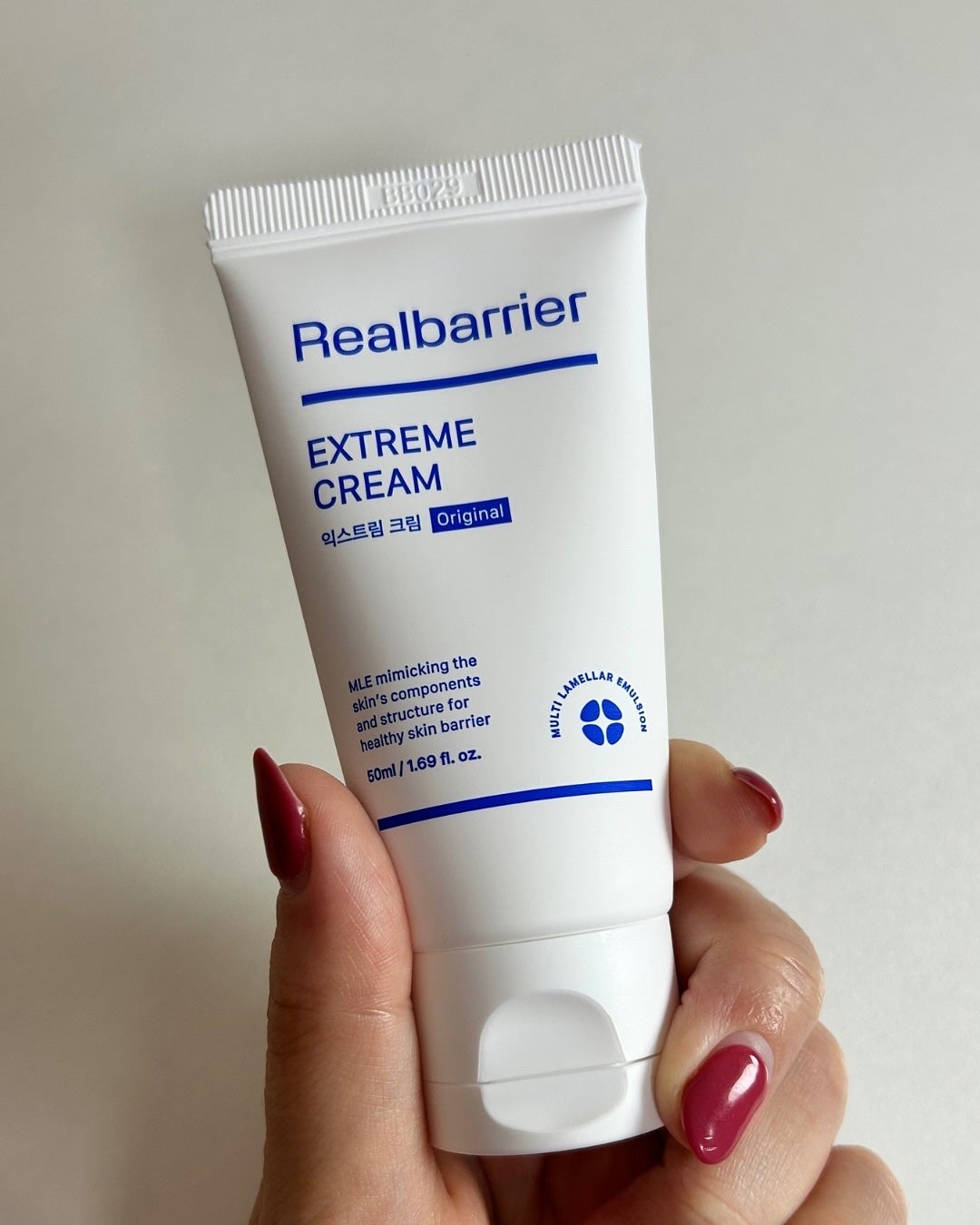 みきてぃ♡フォロバ100 on LIPS 「.季節の変わり目って、お肌がゆらぎがち…そんな時に出会ったのが..」(3枚目)