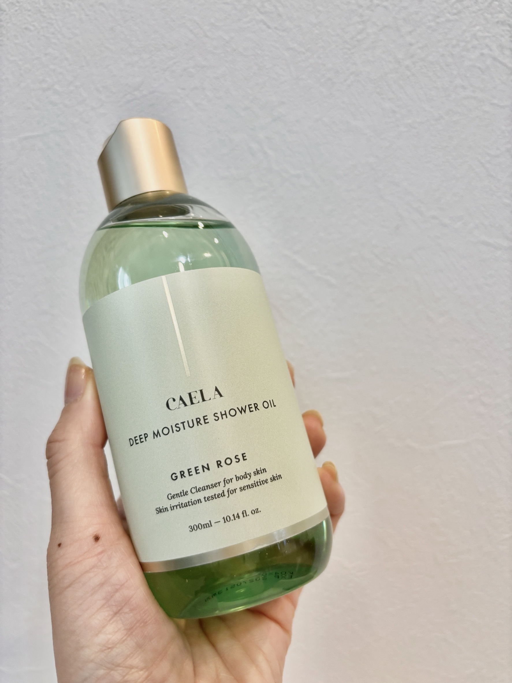 ディープ モイスチャー シャワー オイル グリーン ローズ/CAELA/ボディソープを使ったクチコミ（1枚目）