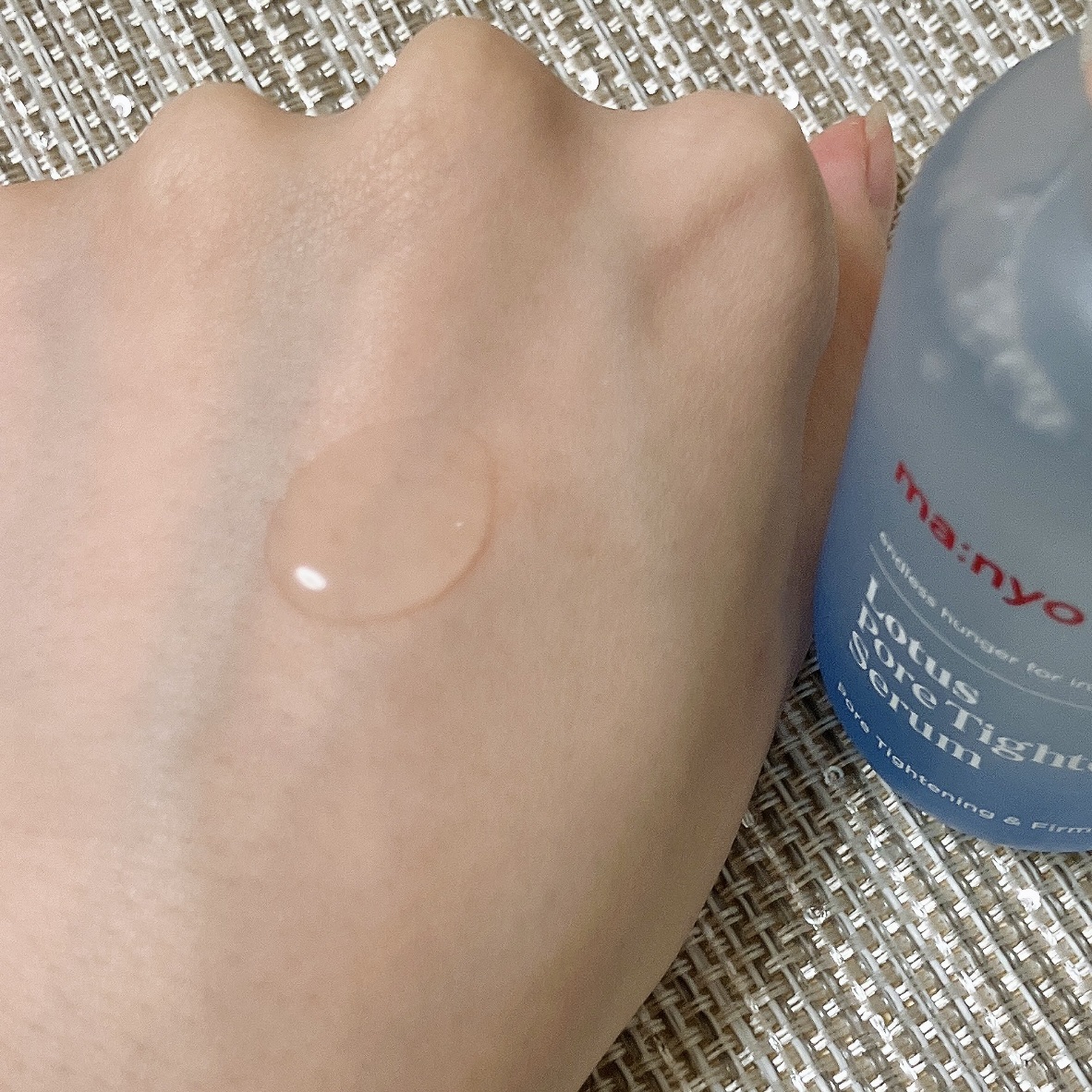 ロータスポアタイトニングセラム/manyo/美容液を使ったクチコミ（2枚目）