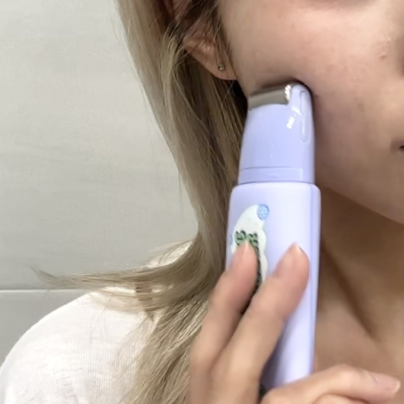 フリーズタグアイスローラー/CHASIN'RABBITS/美容液を使ったクチコミ（3枚目）