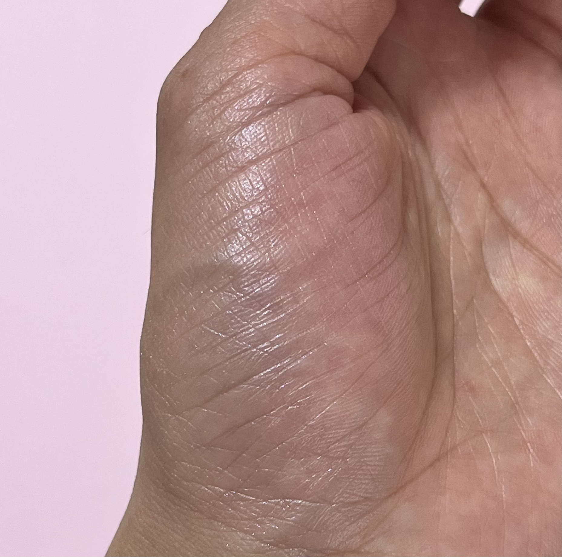 メロウメルティングチーク 05 Secret kiss/Enamor/パウダーチークを使ったクチコミ（3枚目）