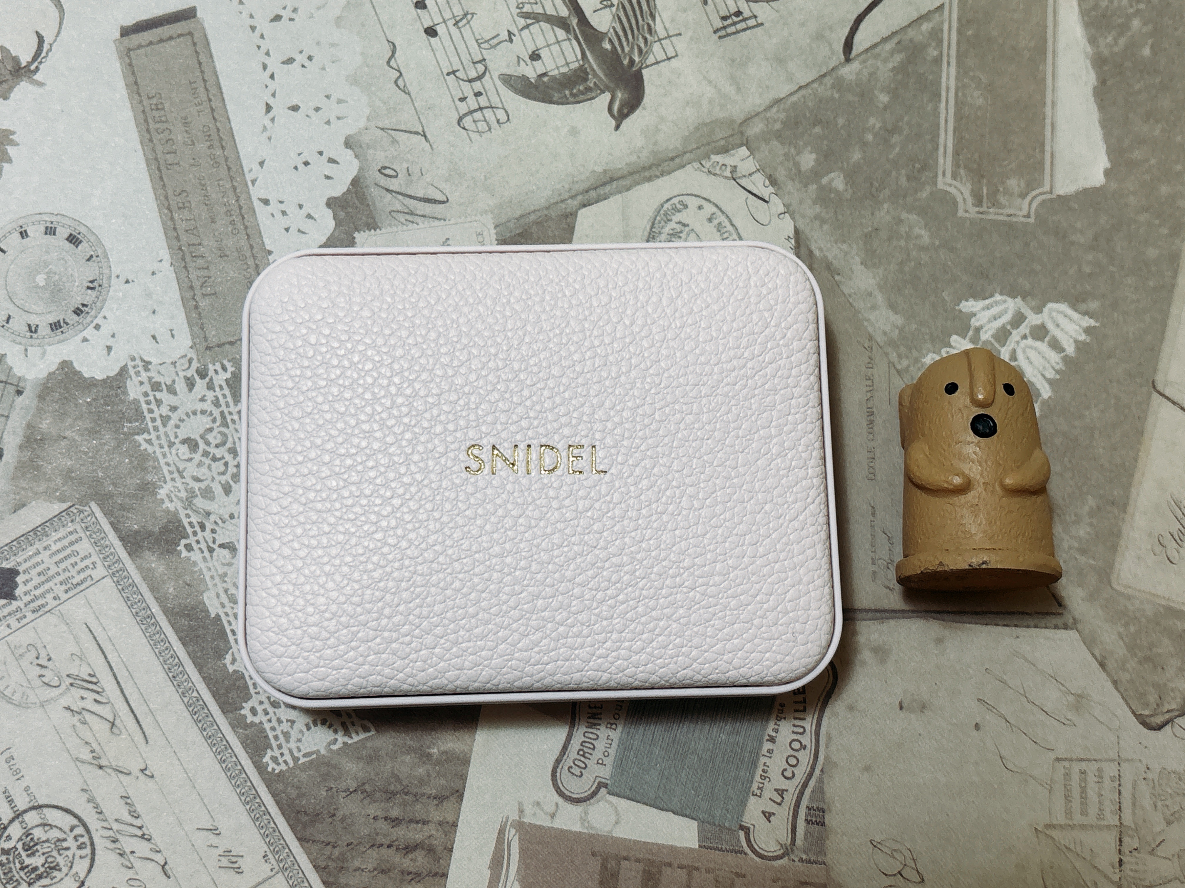 フェイススタイリスト n 04 Foever Favorite（初回限定パッケージ）/SNIDEL BEAUTY/アイシャドウパレットを使ったクチコミ（1枚目）