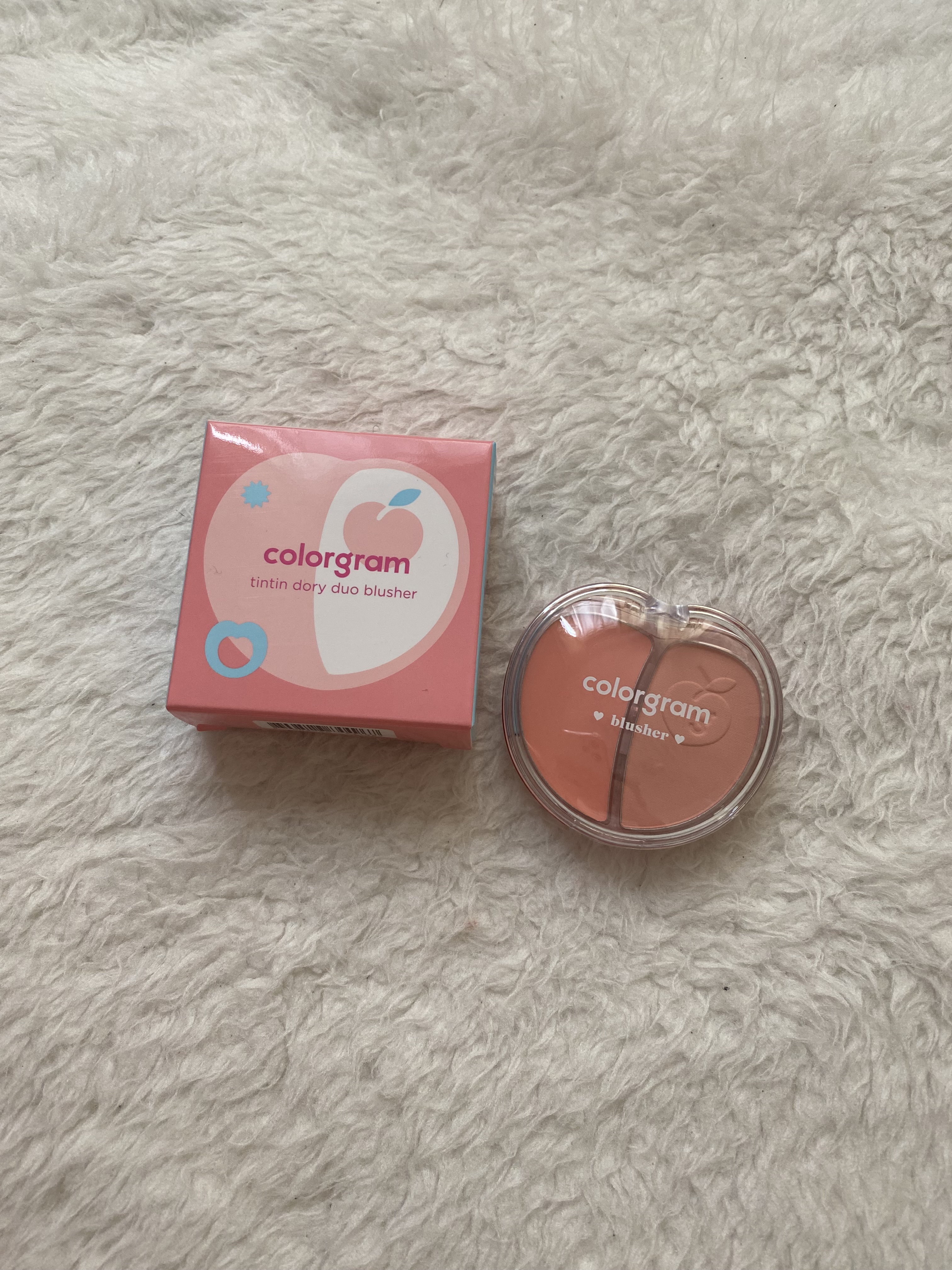 Colorgram ティントリー ハーフ＆ハーフブラッシャーのクチコミ「✍🏻Colorgram
🤍ティントリー ハーフ＆ハーフブラッシャー　03

ピーチみたいなカラ.....」（2枚目）