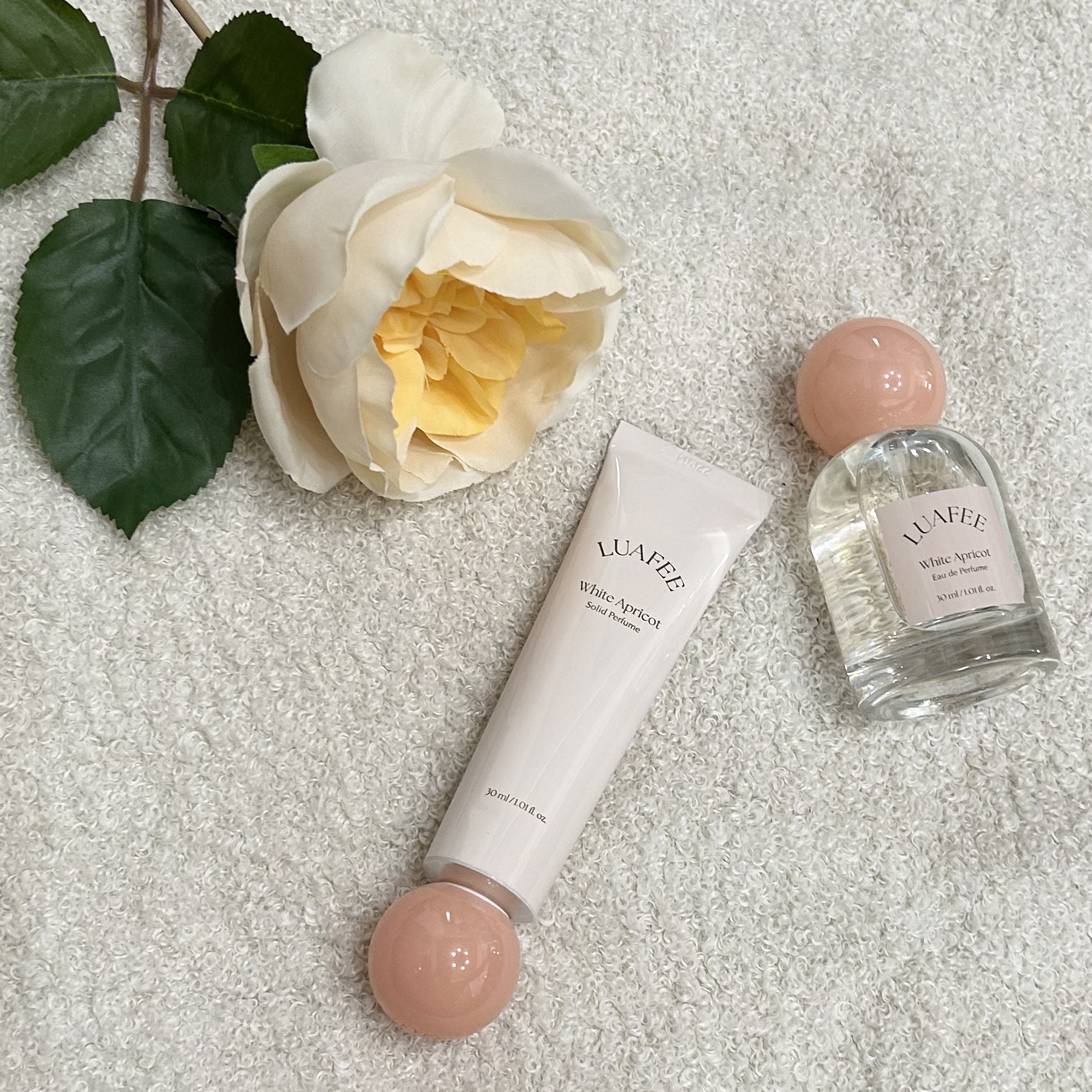 ソリッド パフューム ホワイトアプリコット/LUAFEE/練り香水を使ったクチコミ（1枚目）