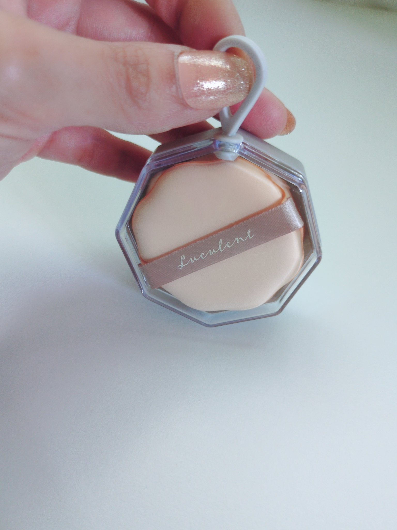 メイクアップパフ（花形、２個、専用ケース付）/DAISO/パフ・スポンジを使ったクチコミ（1枚目）