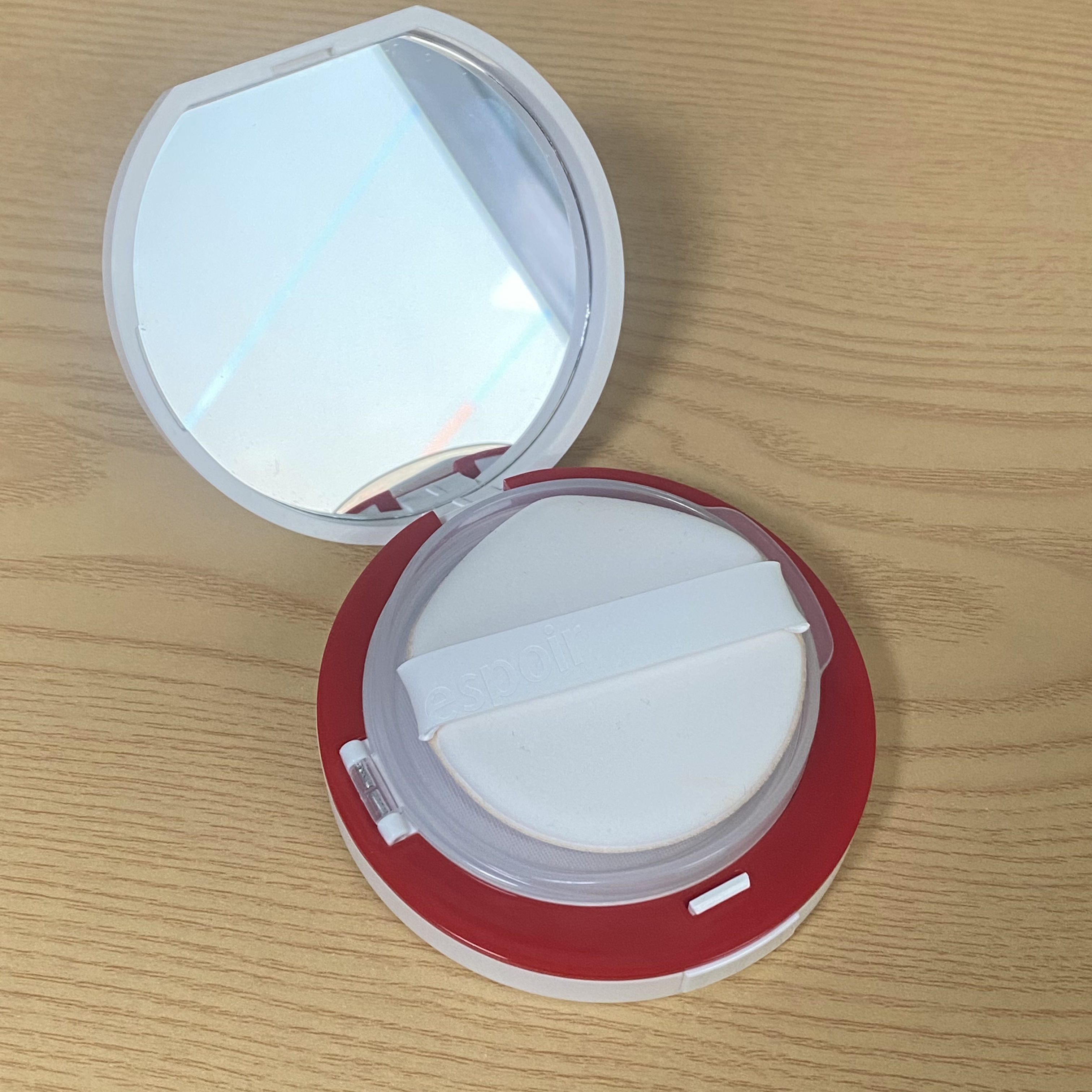 ビーベルベット セバムカットクッション/espoir/プレストパウダーを使ったクチコミ（2枚目）