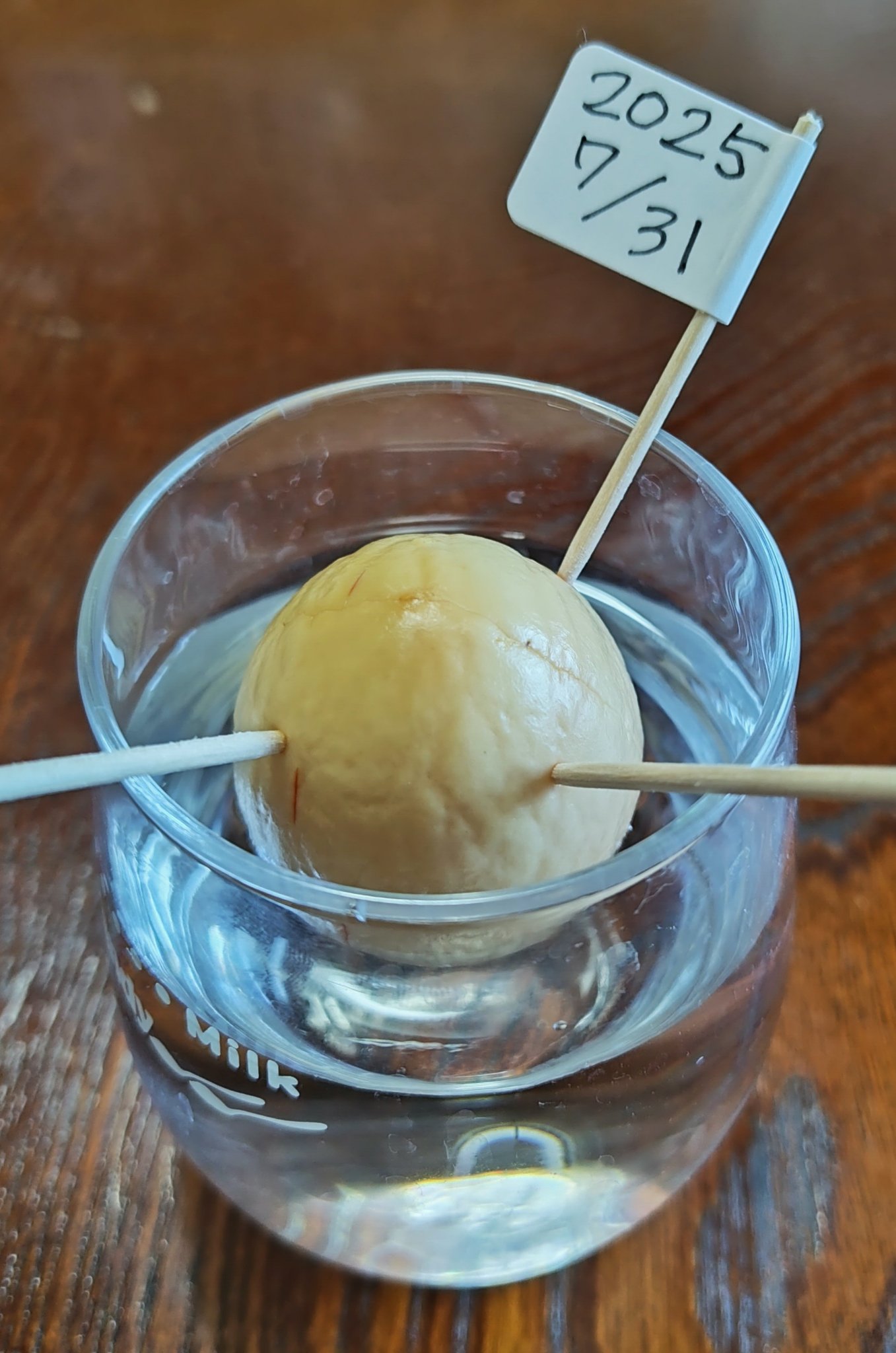 ガラス花瓶/DAISO/その他を使ったクチコミ（2枚目）