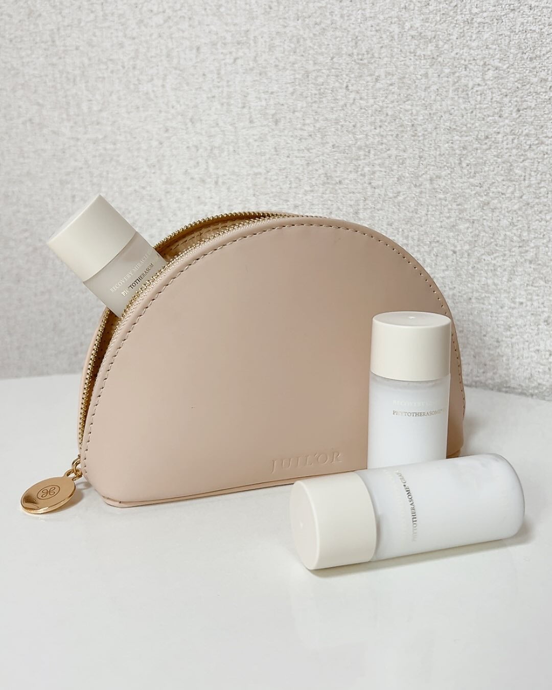 みきてぃ♡フォロバ100 on LIPS 「【JUILOR】ポーチ付きスキンケアセット3種✨忙しい毎日の中..」(6枚目)