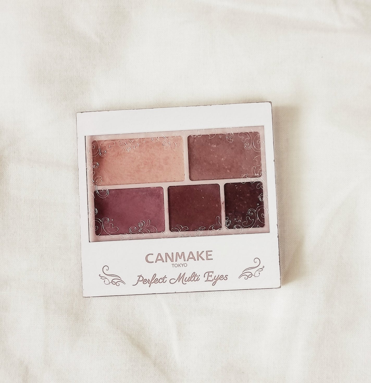 パーフェクトマルチアイズ/キャンメイク/アイシャドウパレットを使ったクチコミ(1枚目)