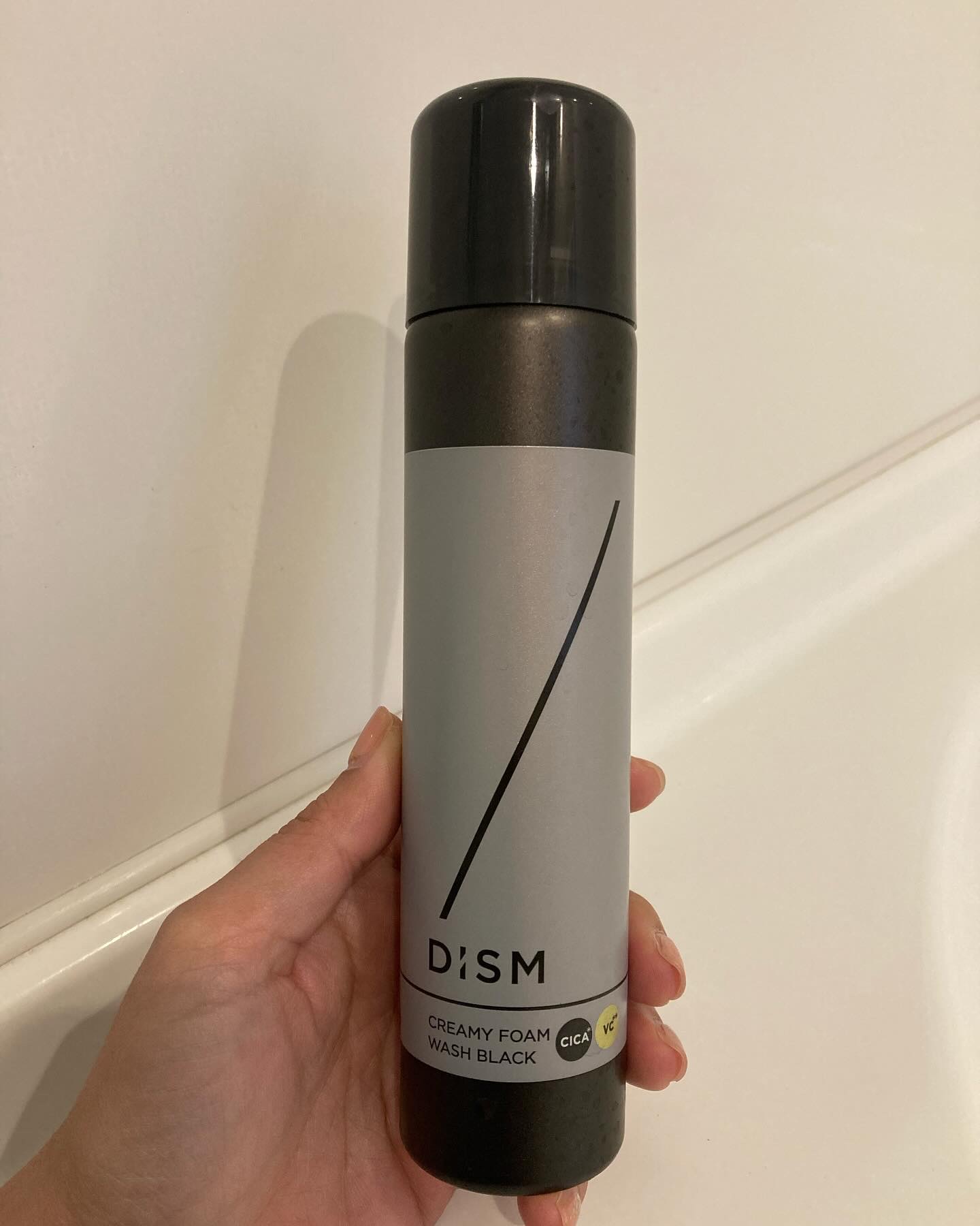 ディズム クリーミーフォームウォッシュ ブラック/DISM/泡洗顔を使ったクチコミ（1枚目）