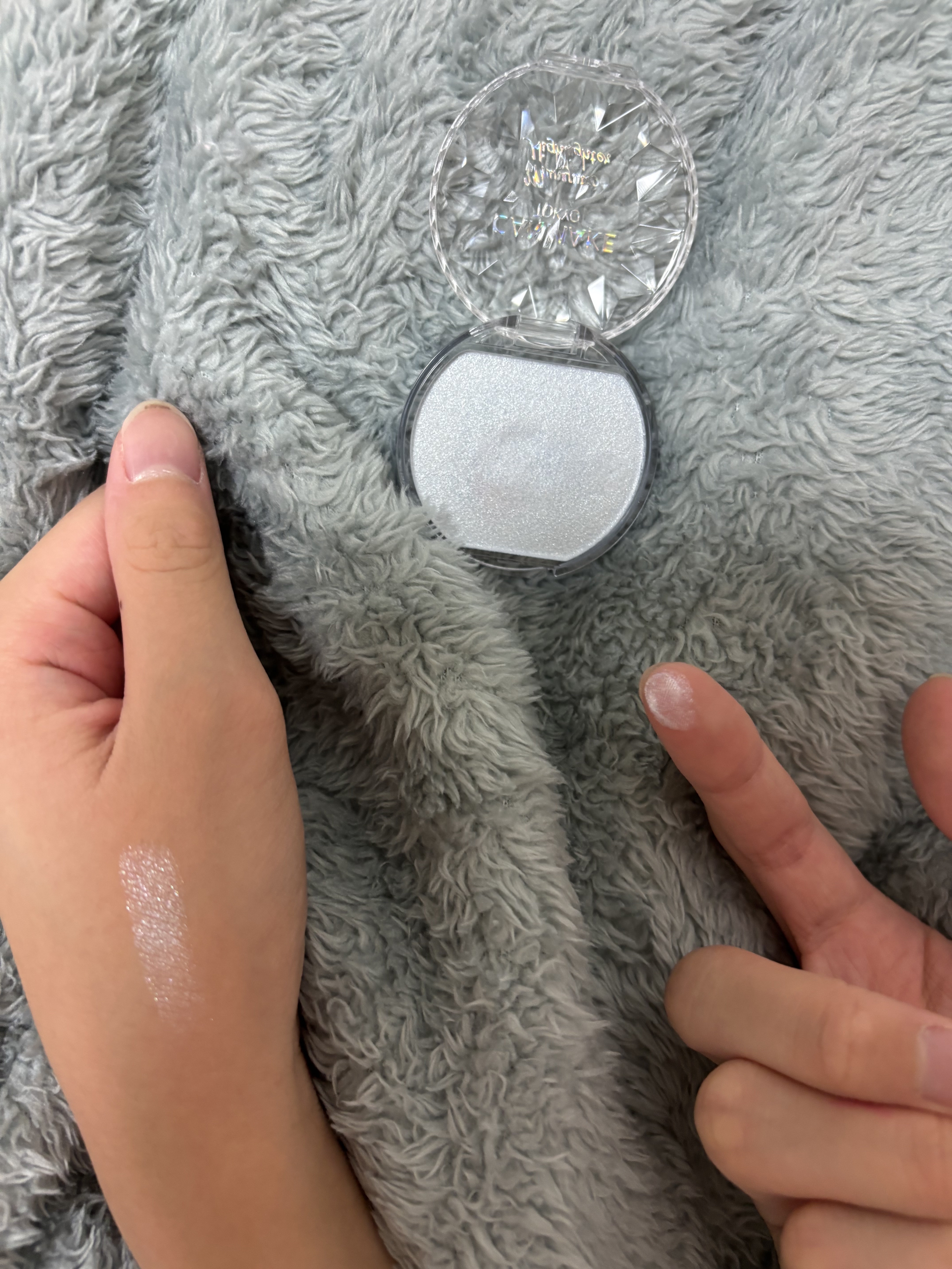 むにゅっとハイライター/キャンメイク/クリームハイライトを使ったクチコミ（2枚目）