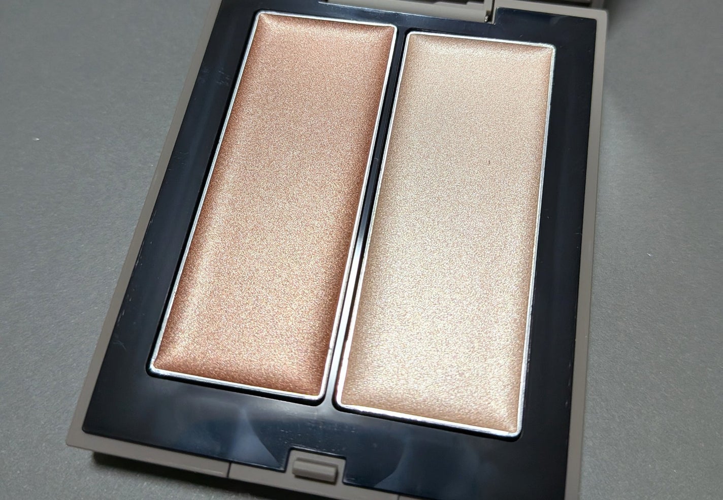 THREE シマリング グロー デュオ/THREE/クリームハイライトを使ったクチコミ(1枚目)