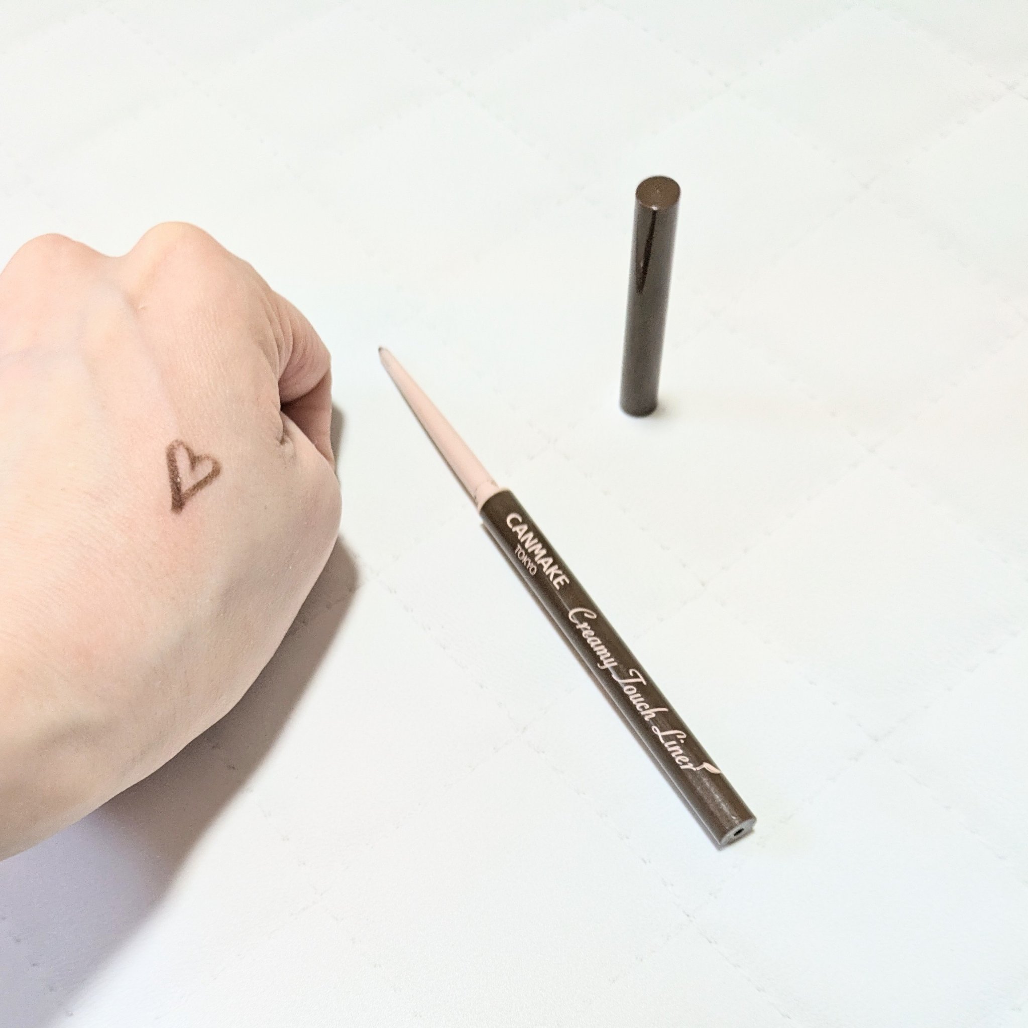 クリーミータッチライナー/キャンメイク/ジェルアイライナーを使ったクチコミ（3枚目）