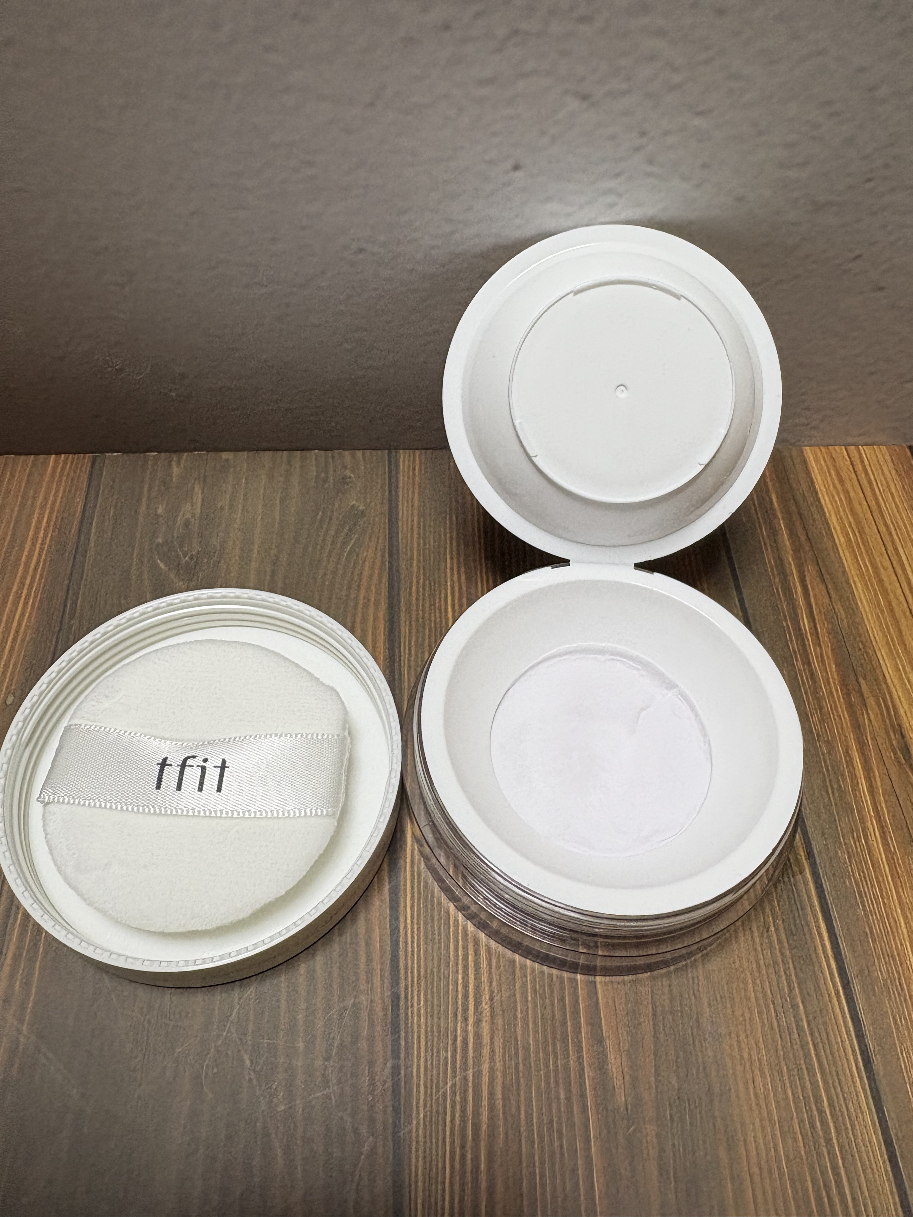 トランスルーセントセットフィニッシングパウダー/TFIT/ルースパウダーを使ったクチコミ（2枚目）