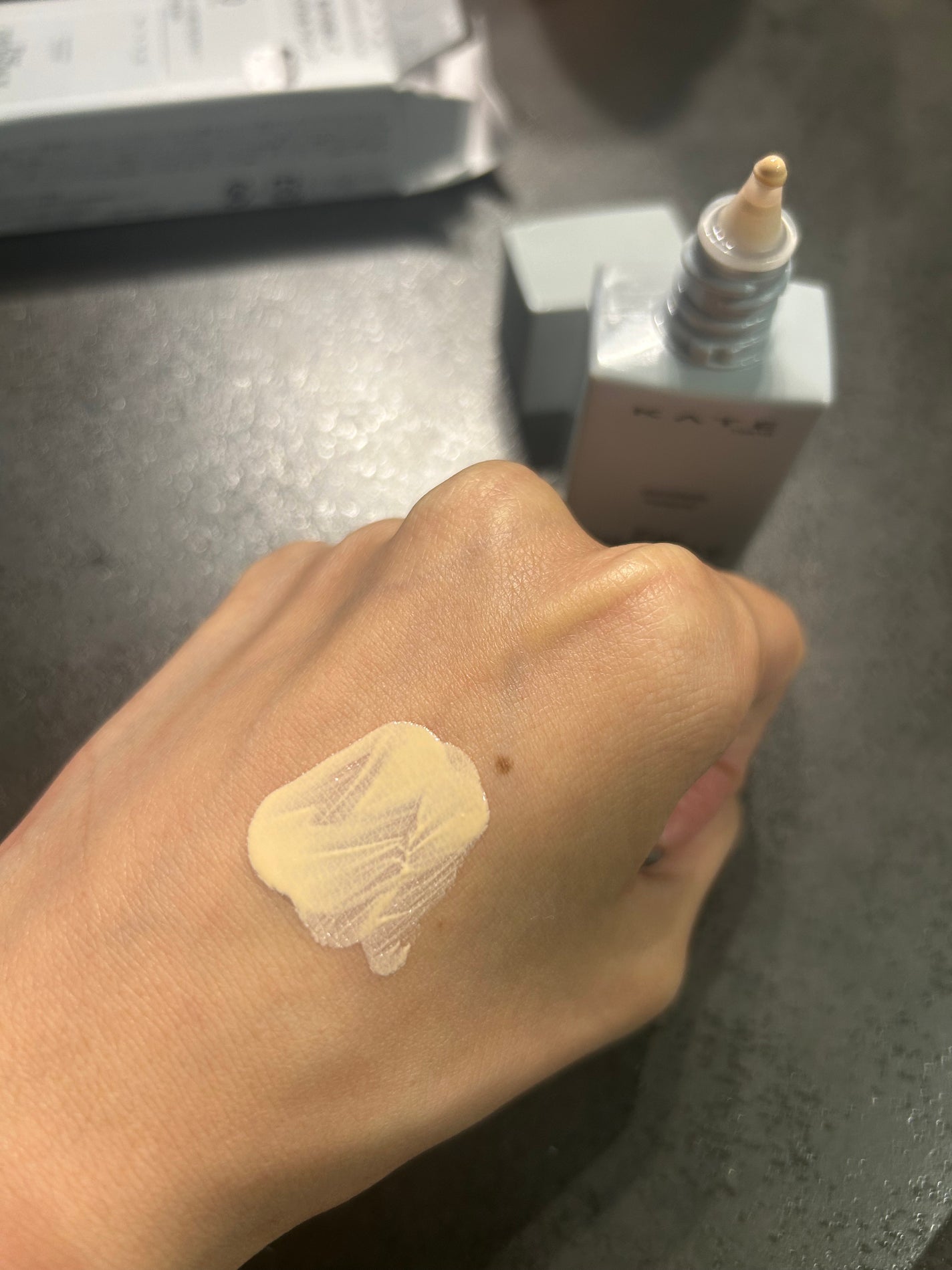 ã±ã€ã ãã¢ã¬ã¹ããŒã㌠FORãã©ã€&ãªã€ãªãŒ/KATE/åç²§äžå°ã䜿ã£ãã¯ãã³ãïŒ4æç®ïŒ