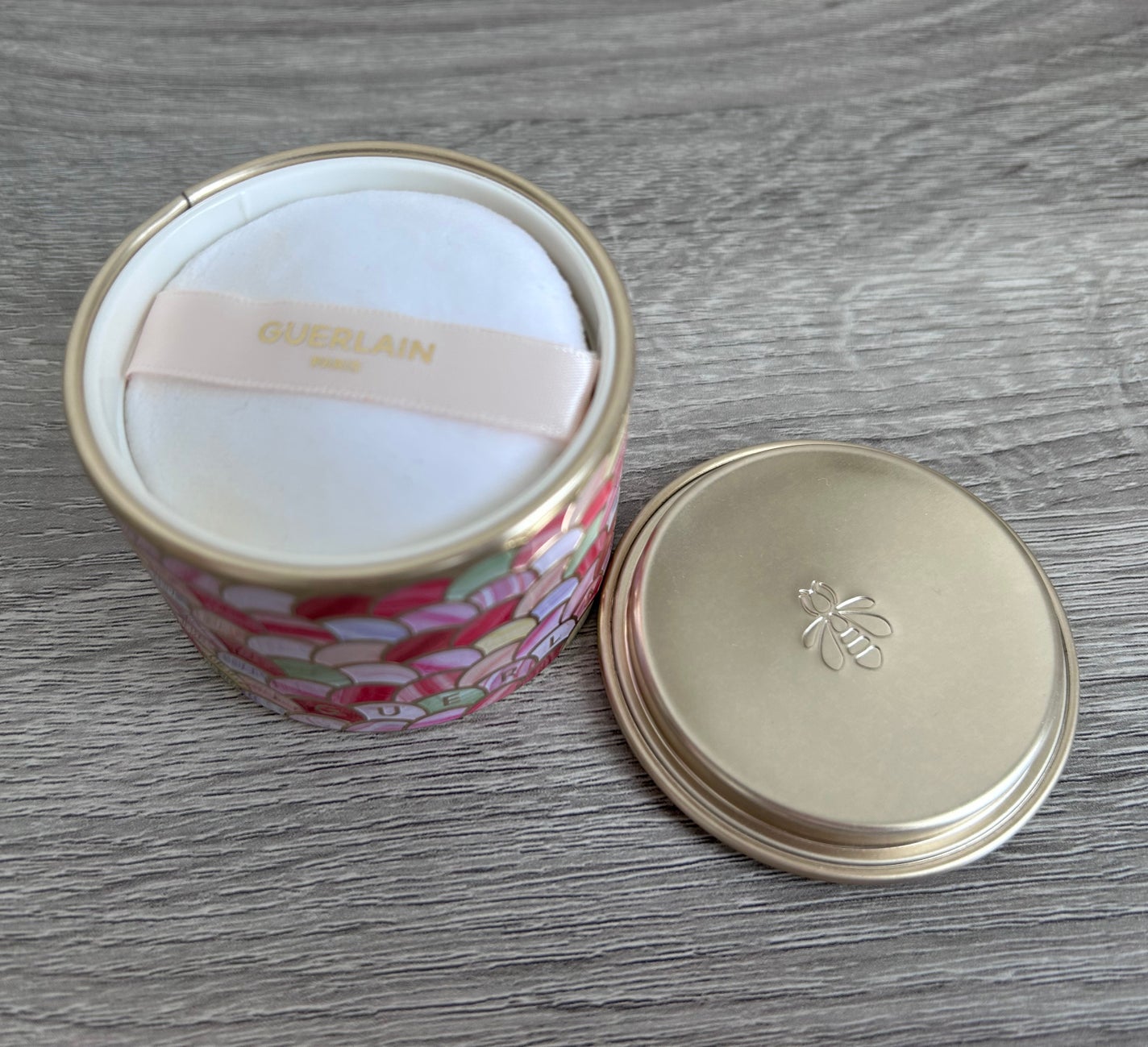 メテオリット ビーユ/GUERLAIN/フェイスパウダーを使ったクチコミ(2枚目)