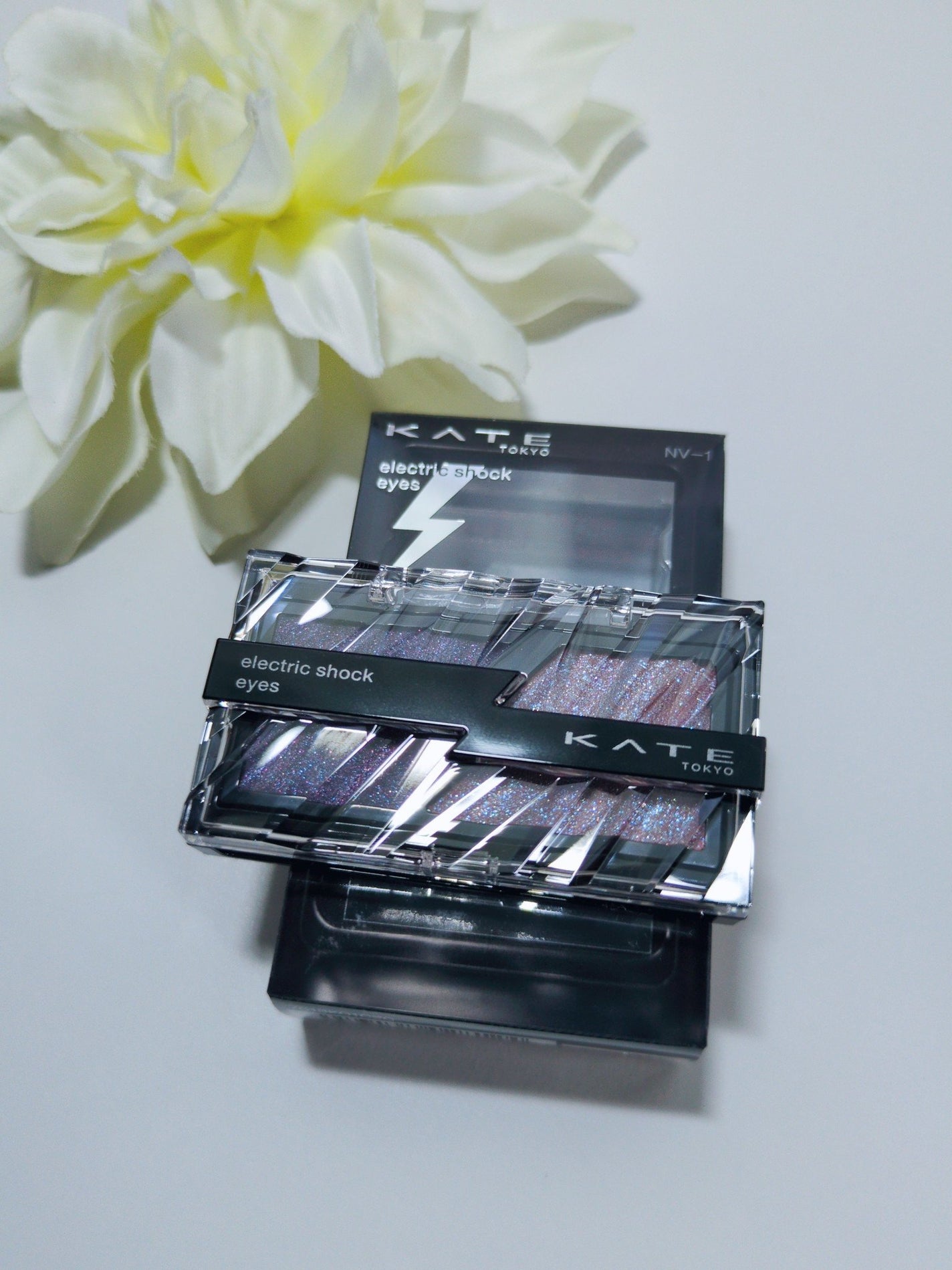 エレクトリックショックアイズ /KATE/アイシャドウパレットを使ったクチコミ(1枚目)